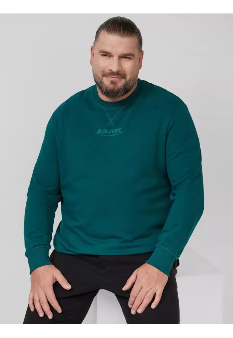 sOliver Големи размери Мъжка блуза големи размери с кръгло деколте - лого - Regular Fit