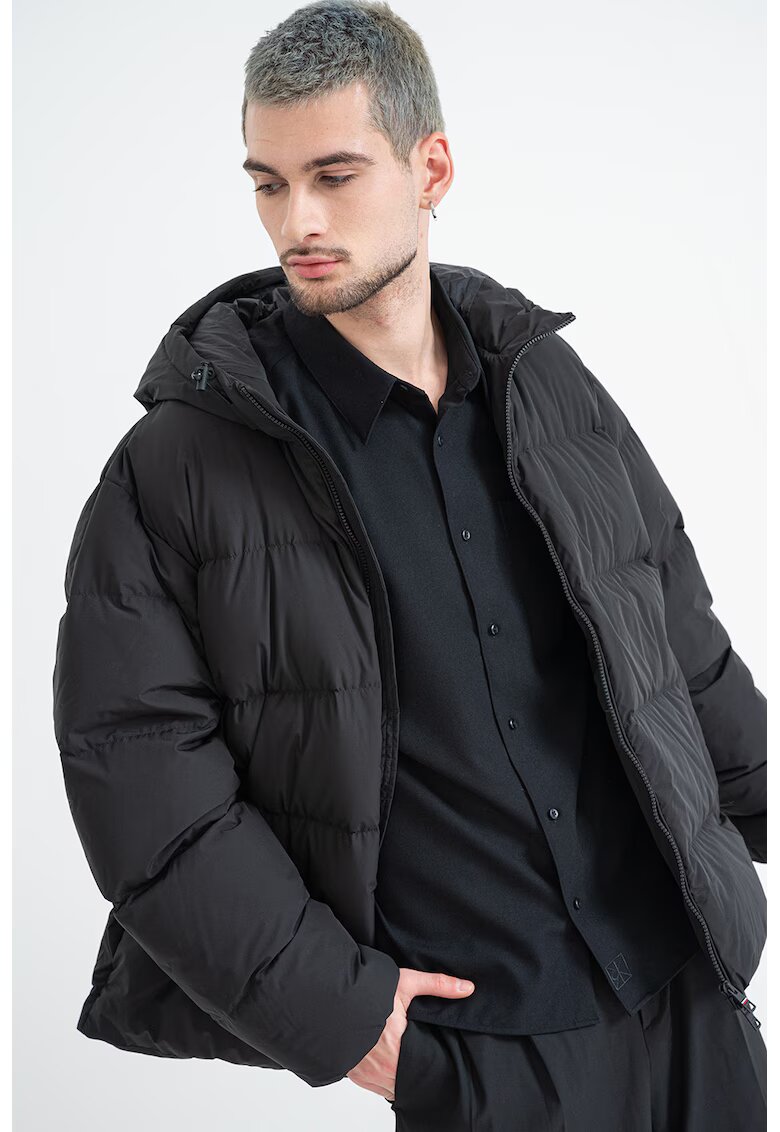 Tommy Hilfiger Зимно яке с пухена вата и качулка