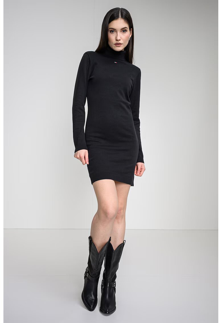 Tommy Jeans Вталена фино плетена рокля