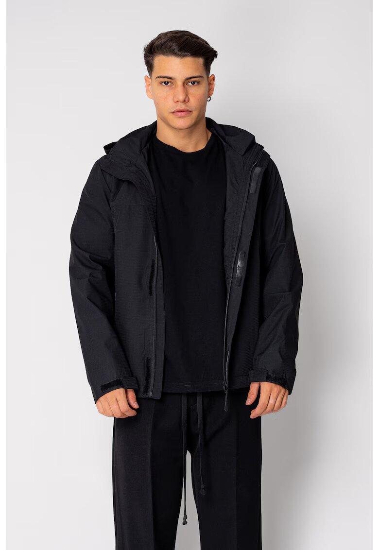 uFIT Яке с цип и джобове Black 18956