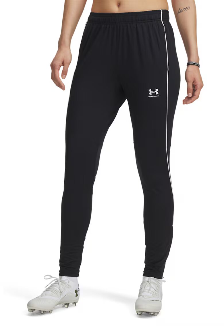 Under Armour Футболен слим панталон Challenger с цепки на маншетите - Бял/Черен