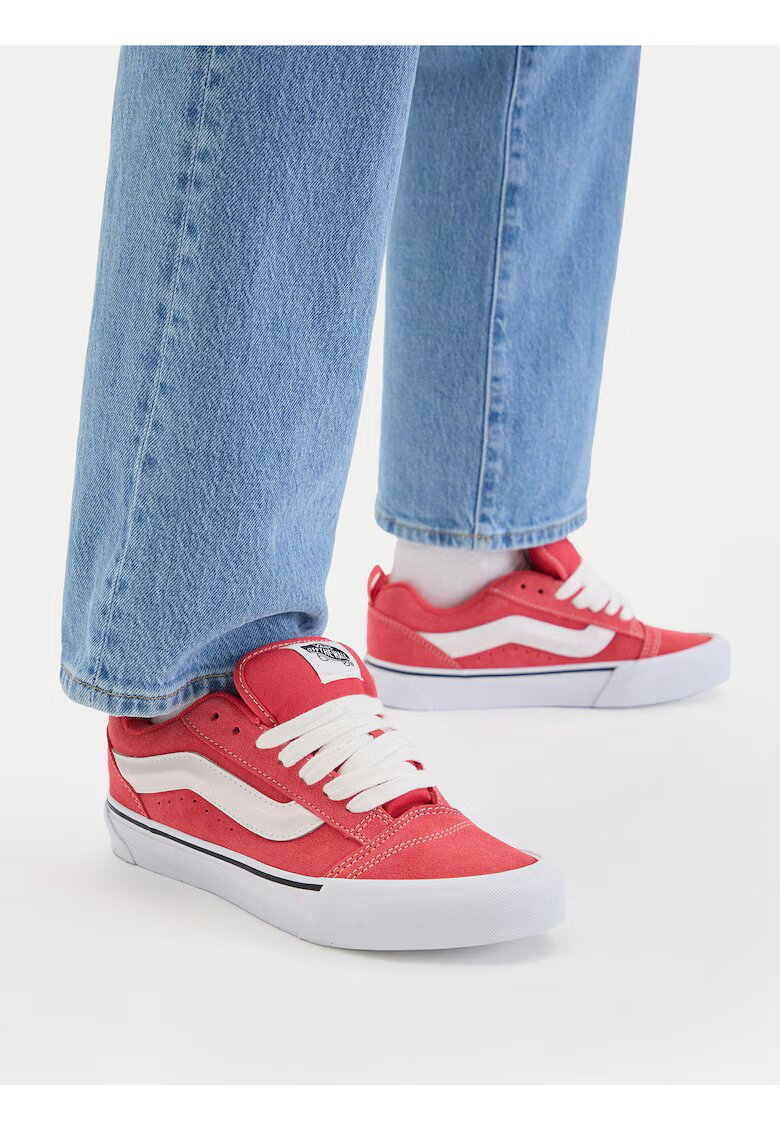 Vans Дамски кецове - естествена кожа - розов/бял - минималистичен дизайн