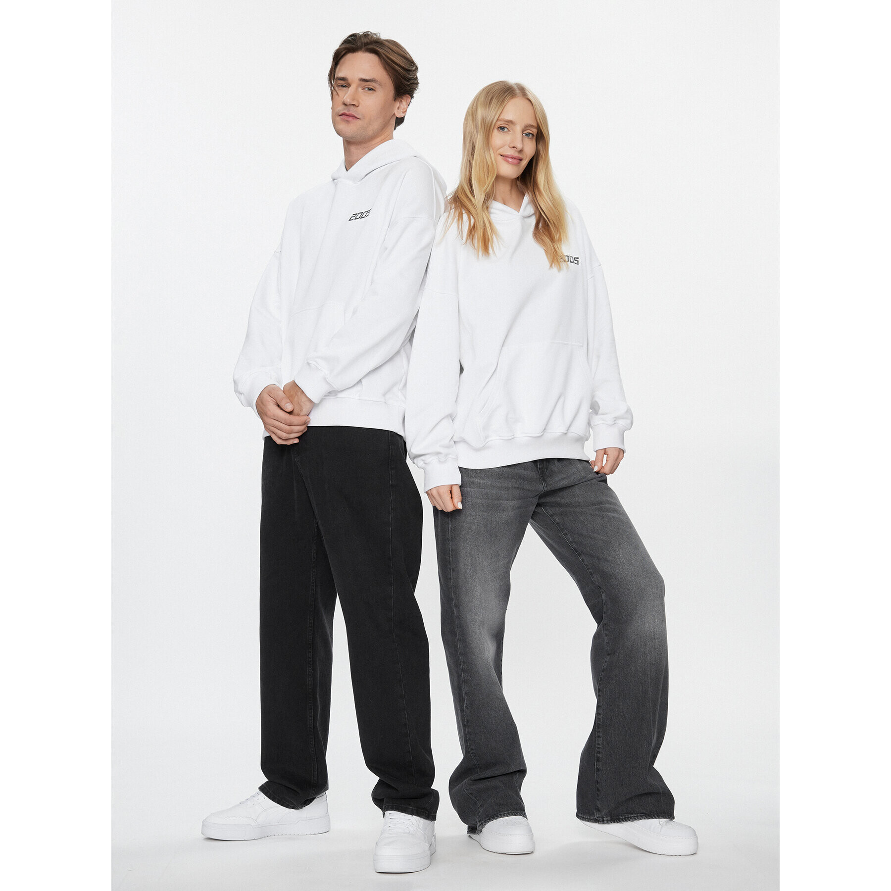 2005 Суитшърт Unisex Basic Бял Relaxed Fit - Pepit.bg