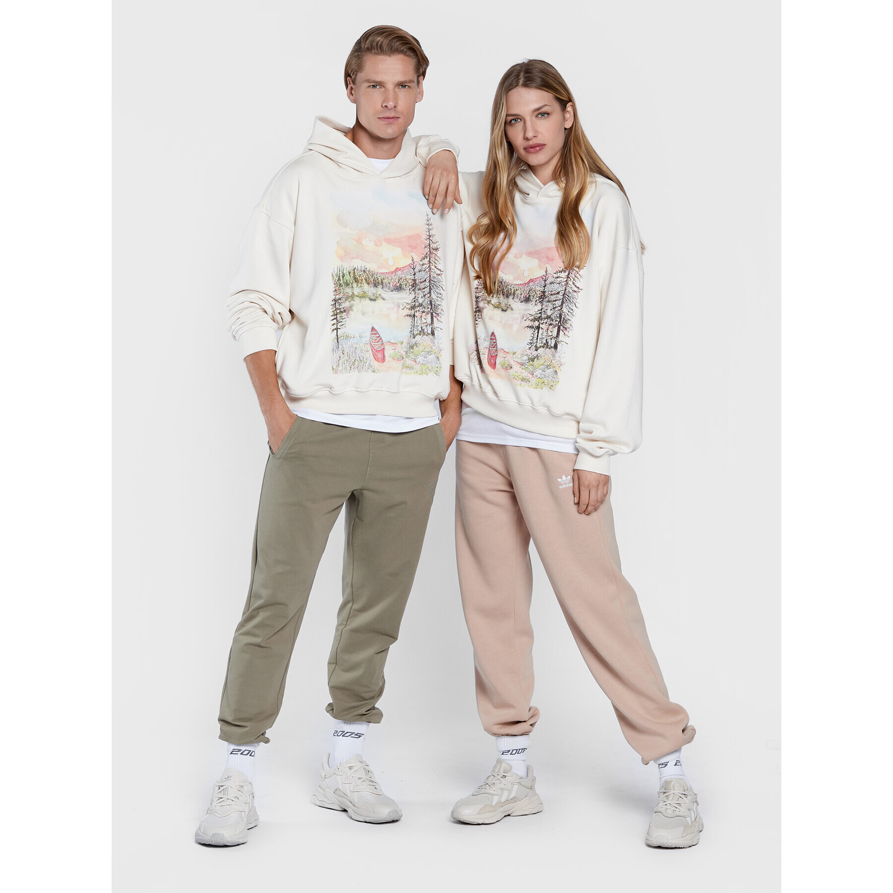 2005 Суитшърт Unisex X Leeves „Good Morning” Екрю Relaxed Fit - Pepit.bg