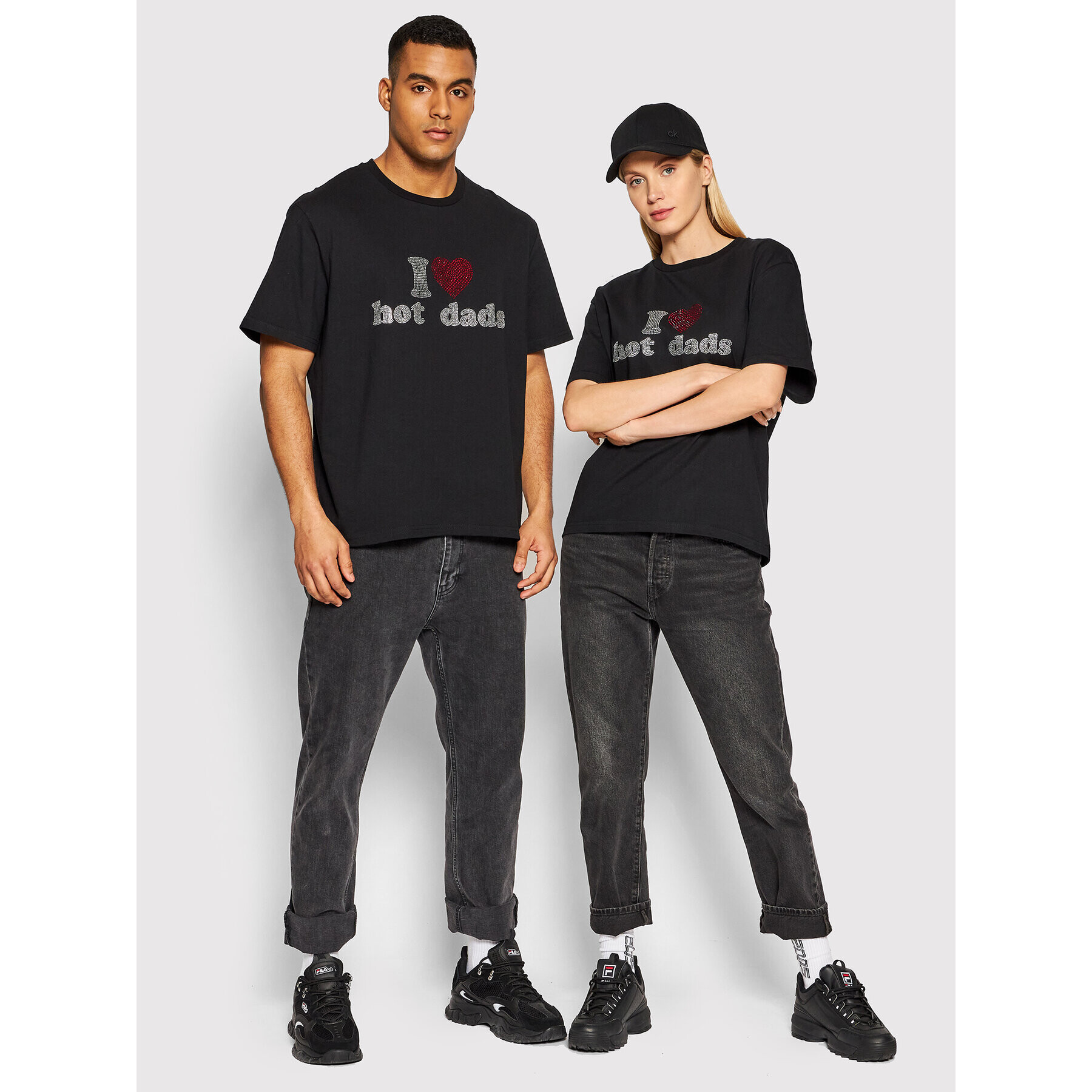 2005 Тишърт Unisex Hot Dads Черен Regular Fit - Pepit.bg