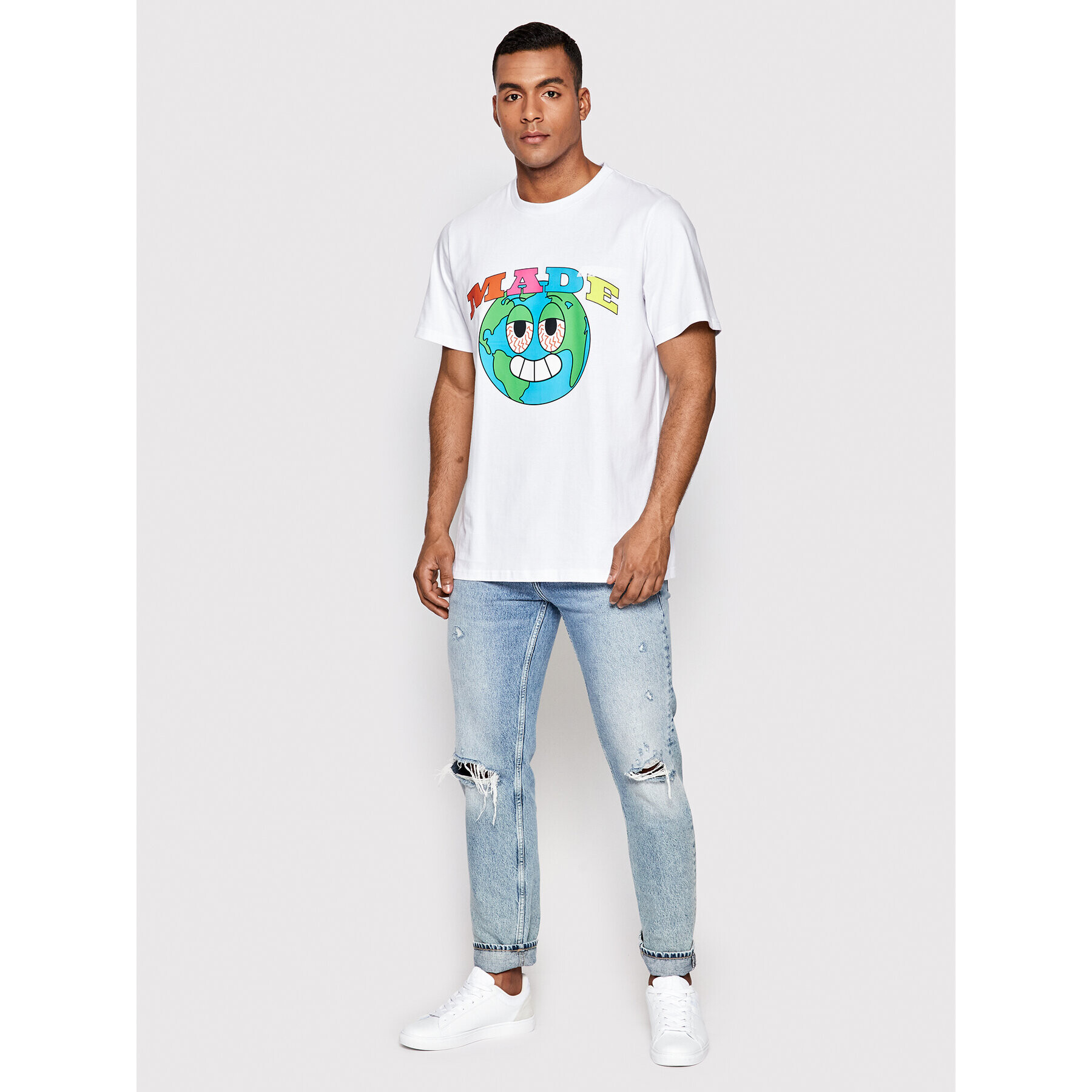 2005 Тишърт Unisex Made Бял Regular Fit - Pepit.bg