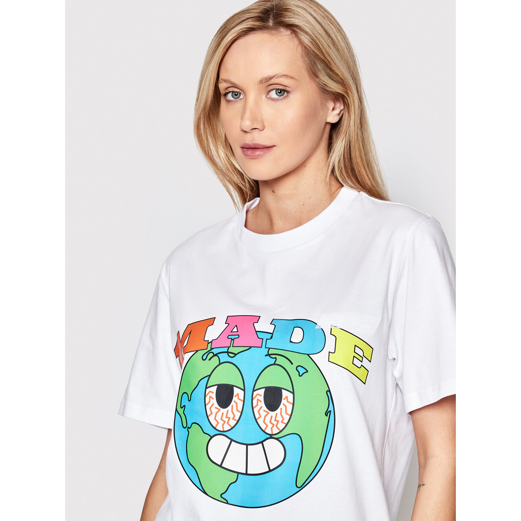 2005 Тишърт Unisex Made Бял Regular Fit - Pepit.bg