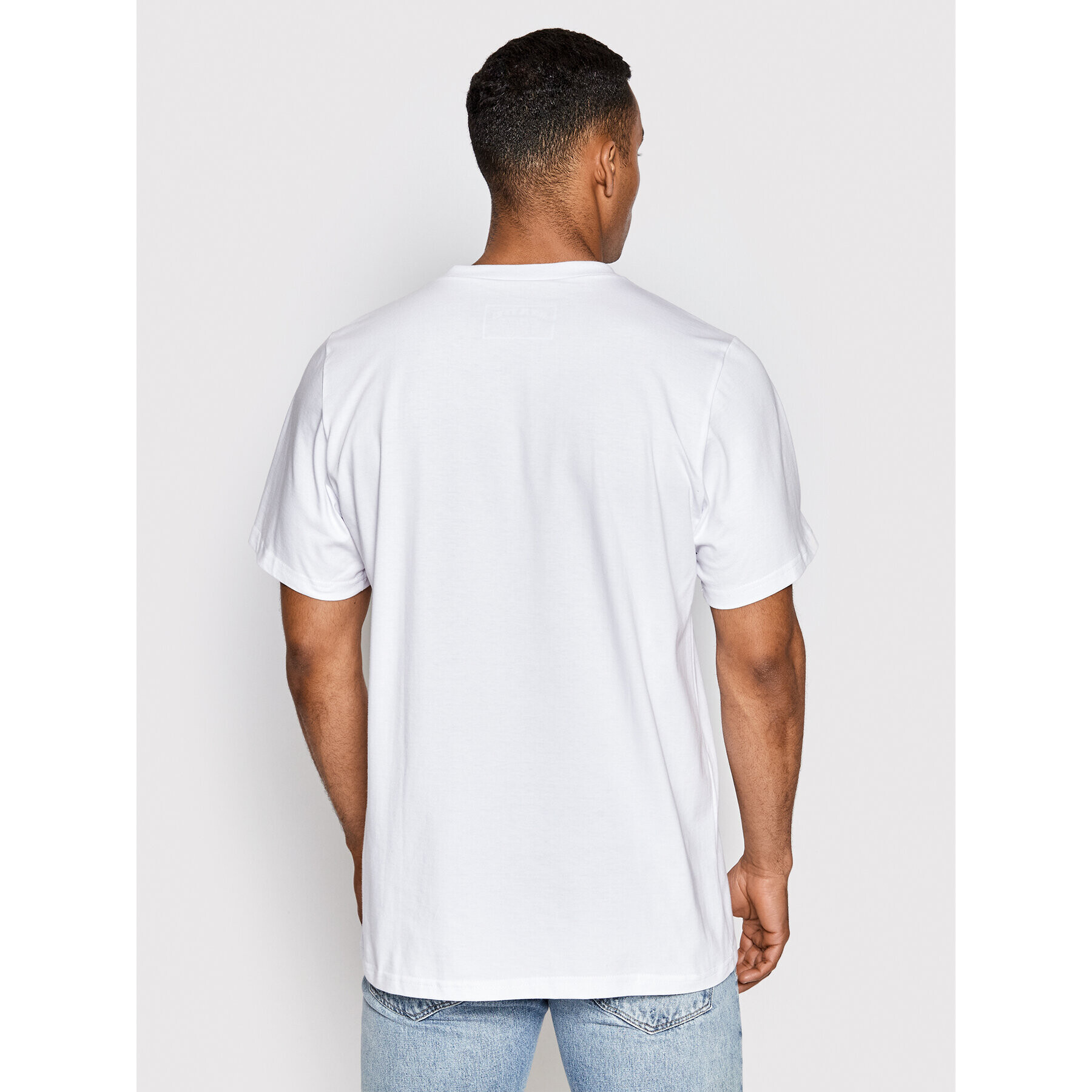 2005 Тишърт Unisex Made Бял Regular Fit - Pepit.bg