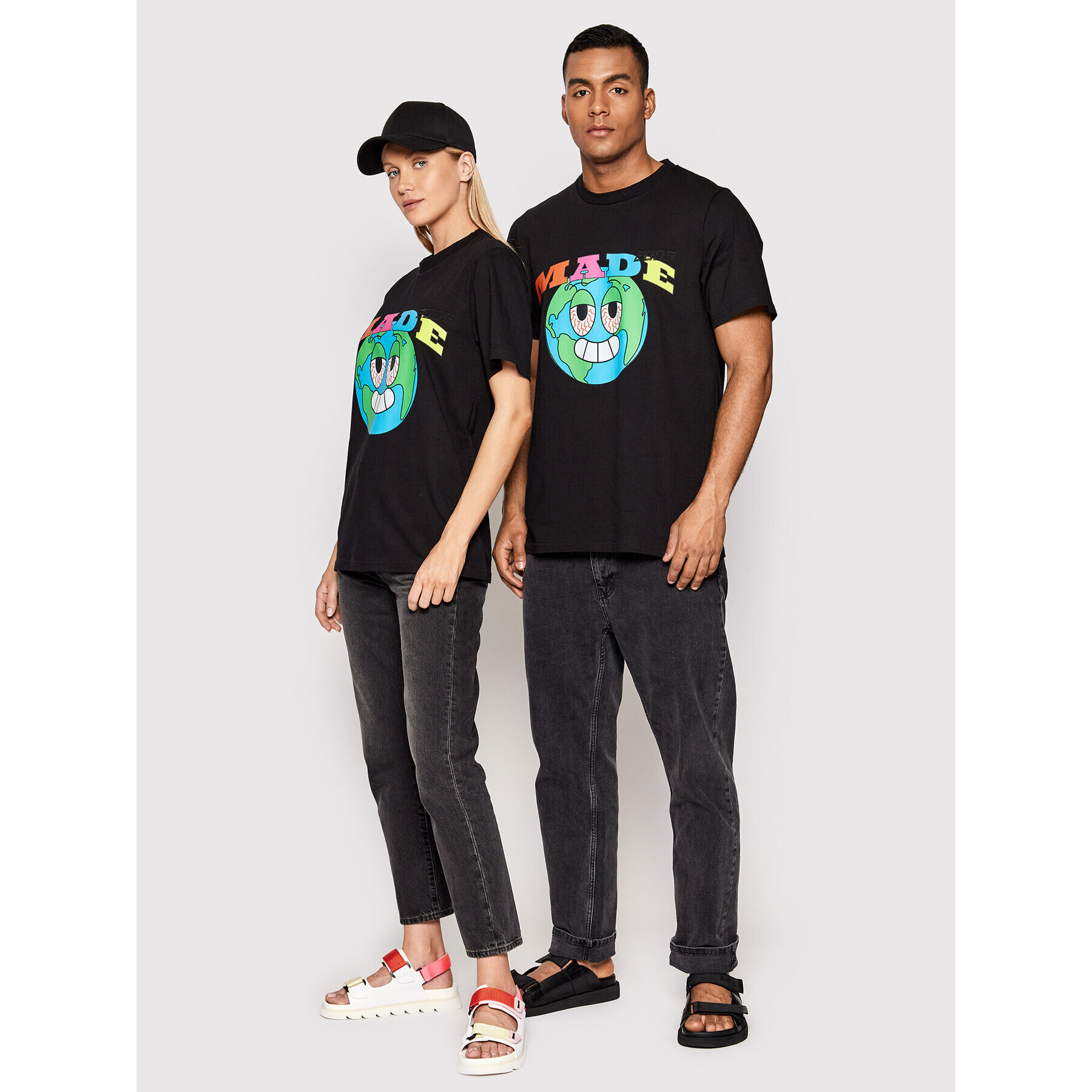 2005 Тишърт Unisex Made Черен Regular Fit - Pepit.bg
