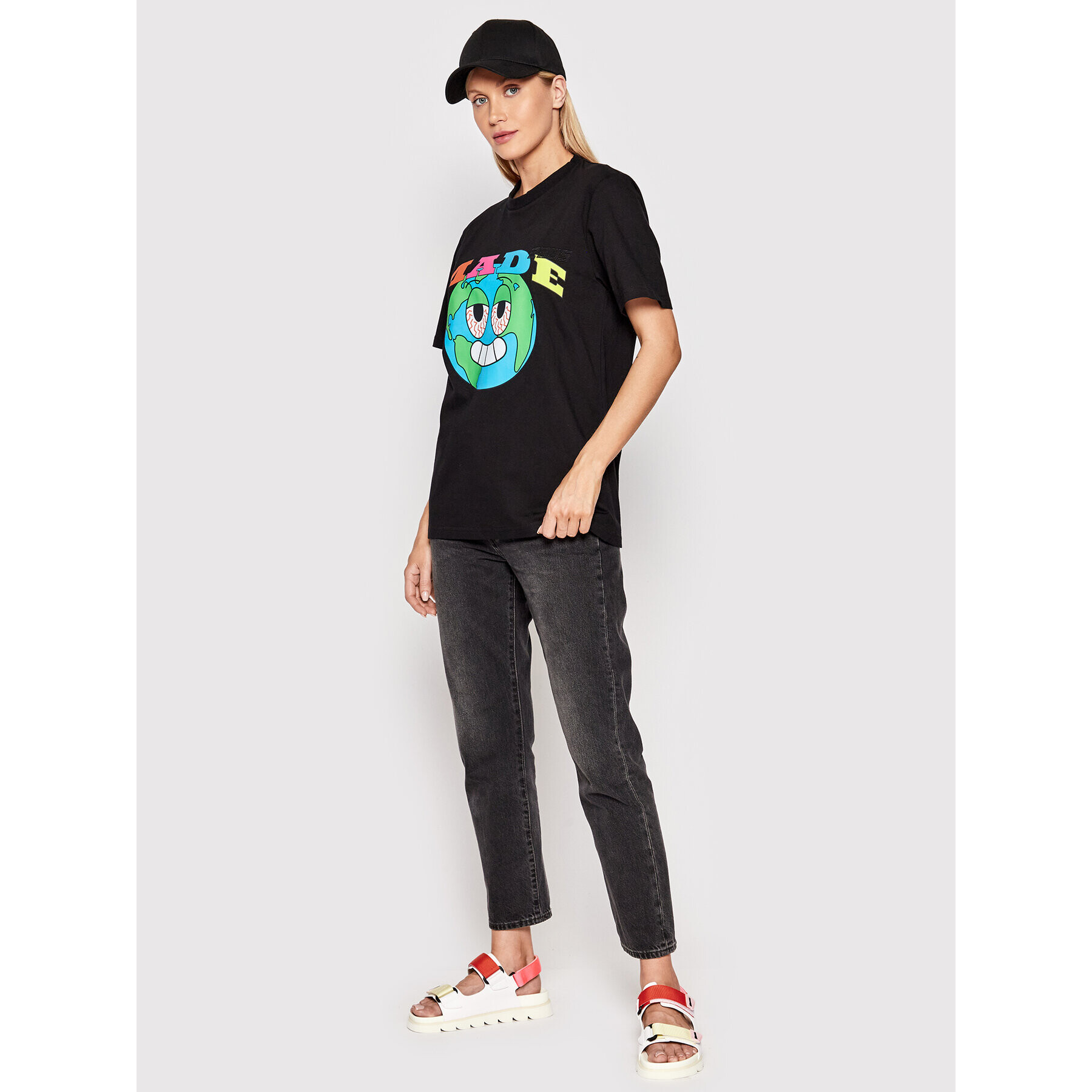 2005 Тишърт Unisex Made Черен Regular Fit - Pepit.bg