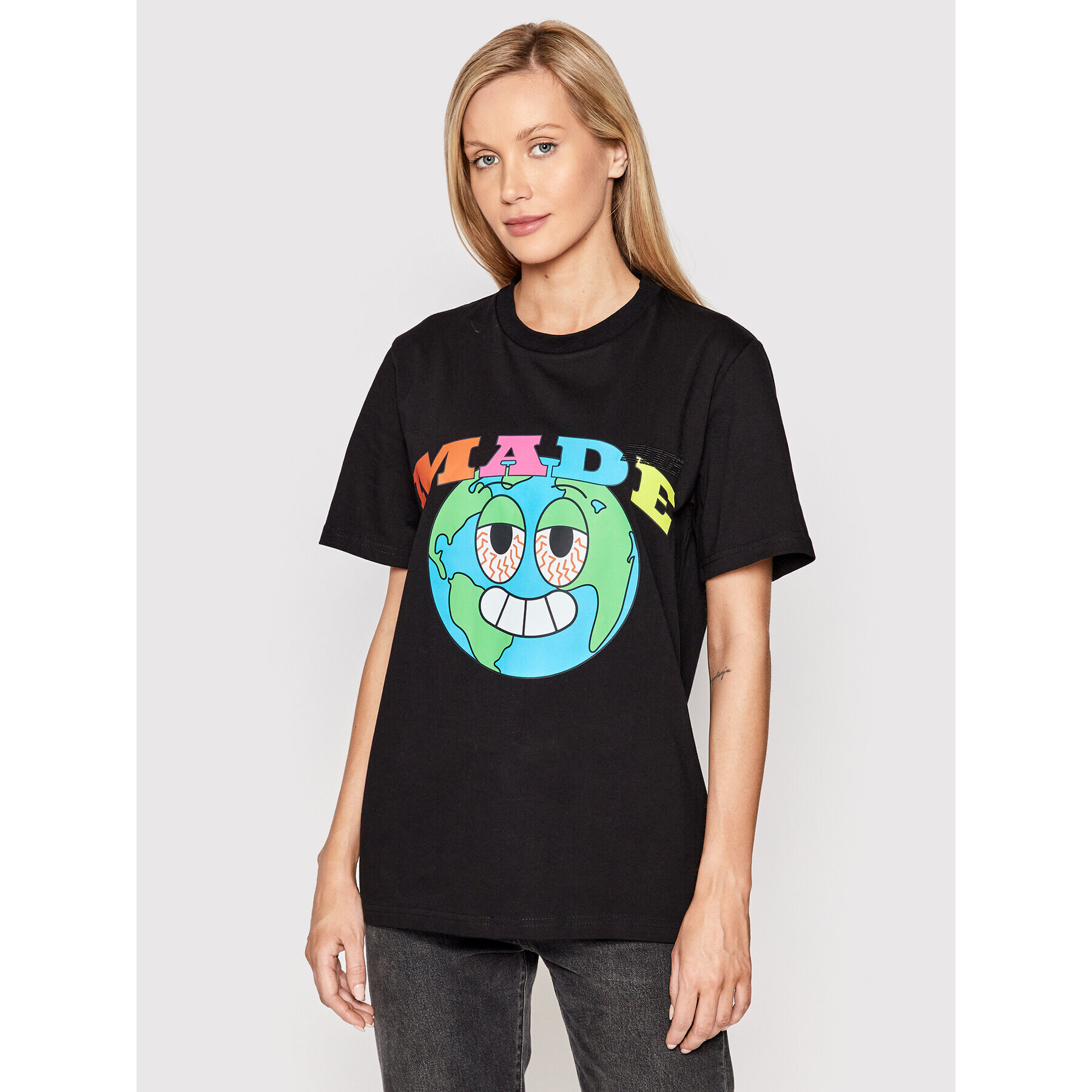 2005 Тишърт Unisex Made Черен Regular Fit - Pepit.bg