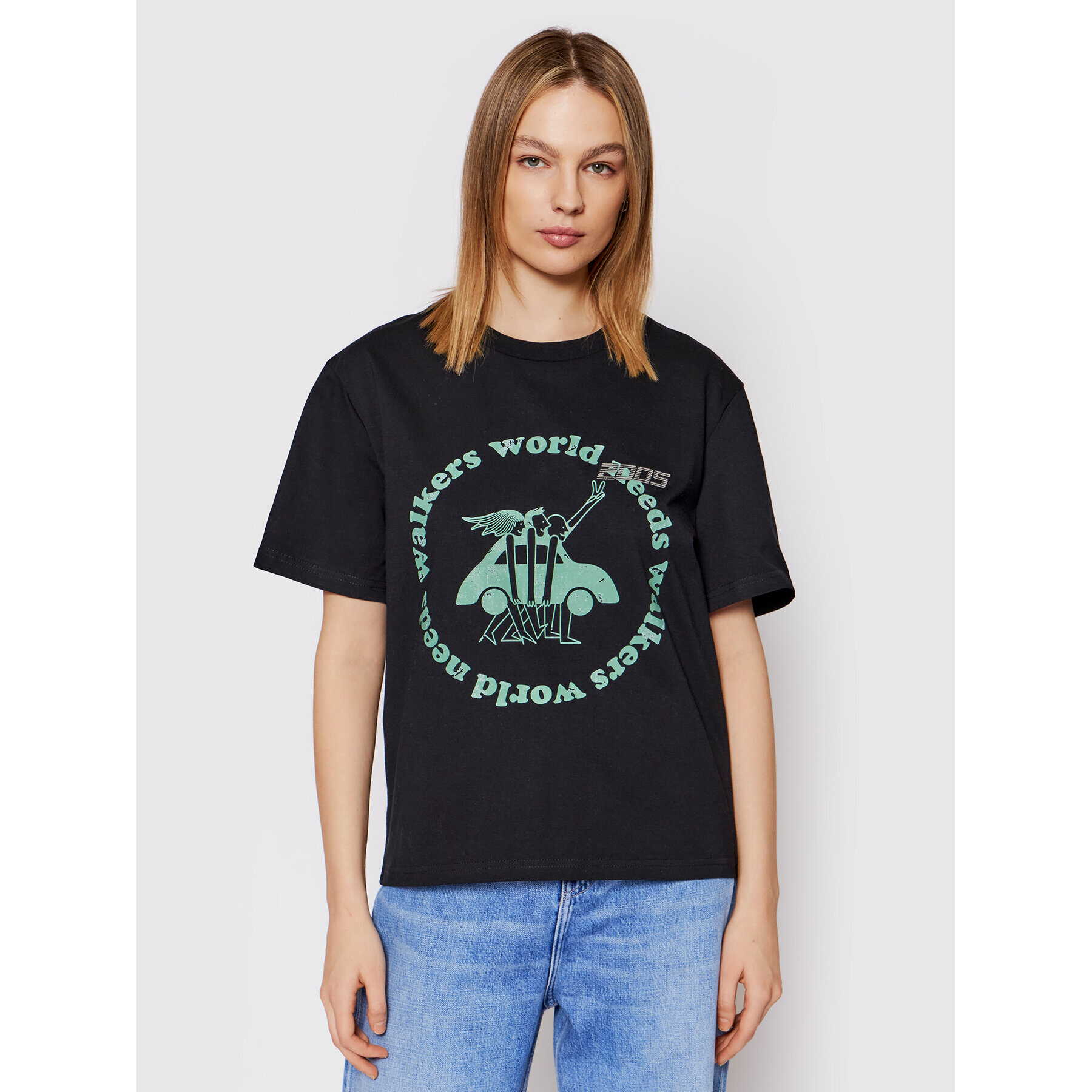 2005 Тишърт Unisex World Needs Walkers Черен Regular Fit - Pepit.bg