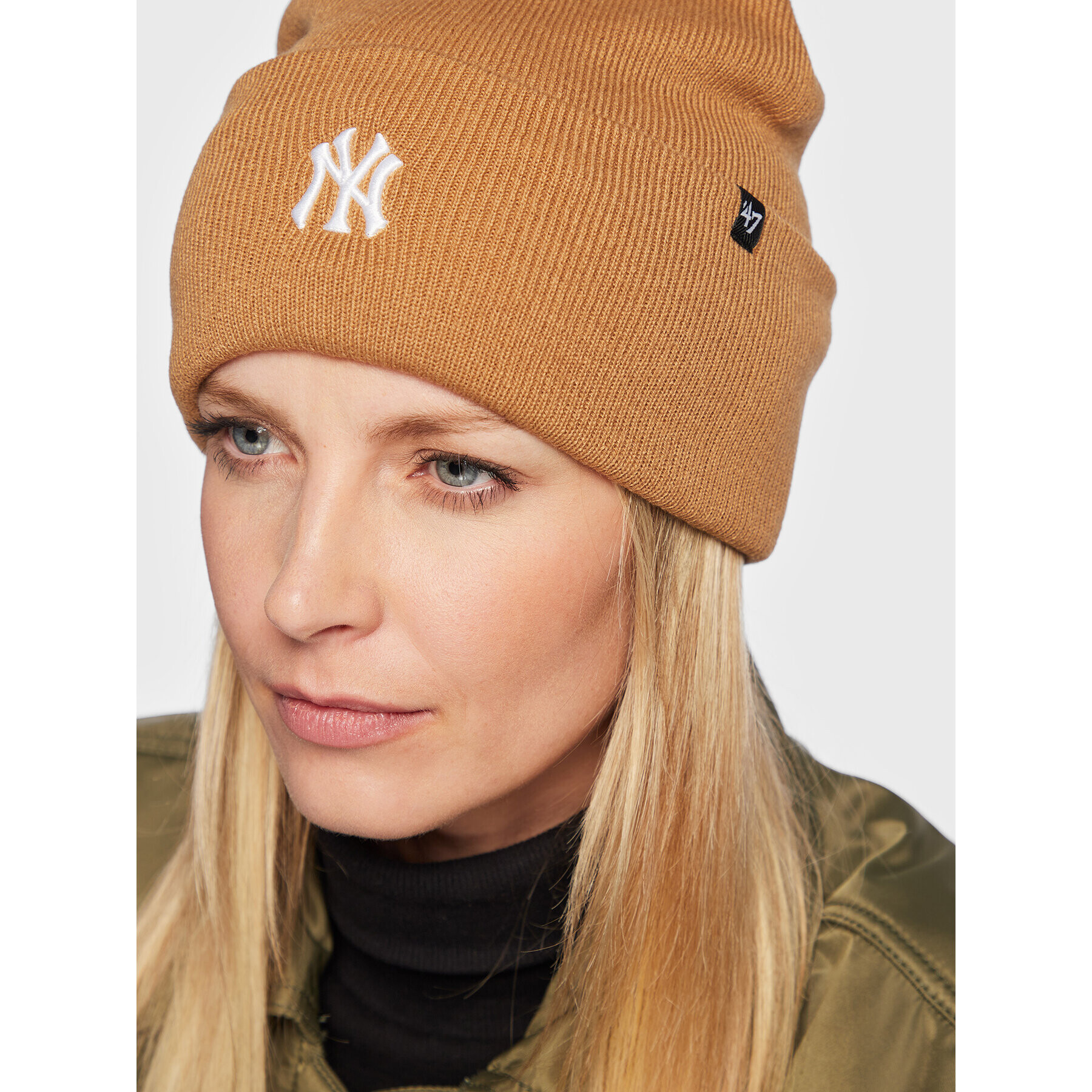 47 Brand Шапка Mbl New York Yankees Base Runner 47 Cuff Knit B-BRNCK17ACE-QLA Бежов - Pepit.bg