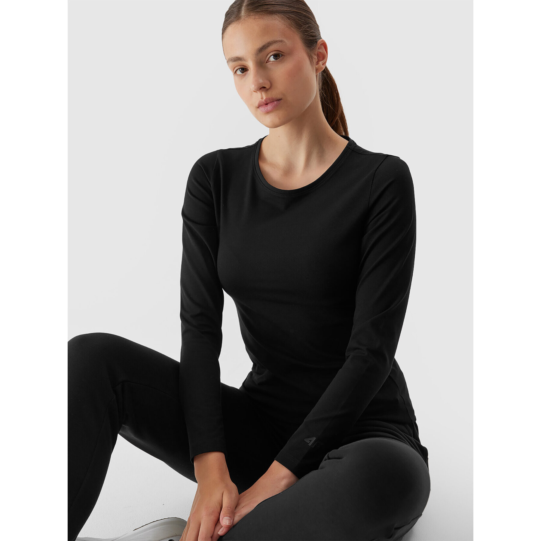 4F Блуза AW23TLONF167 Черен Slim Fit - Pepit.bg