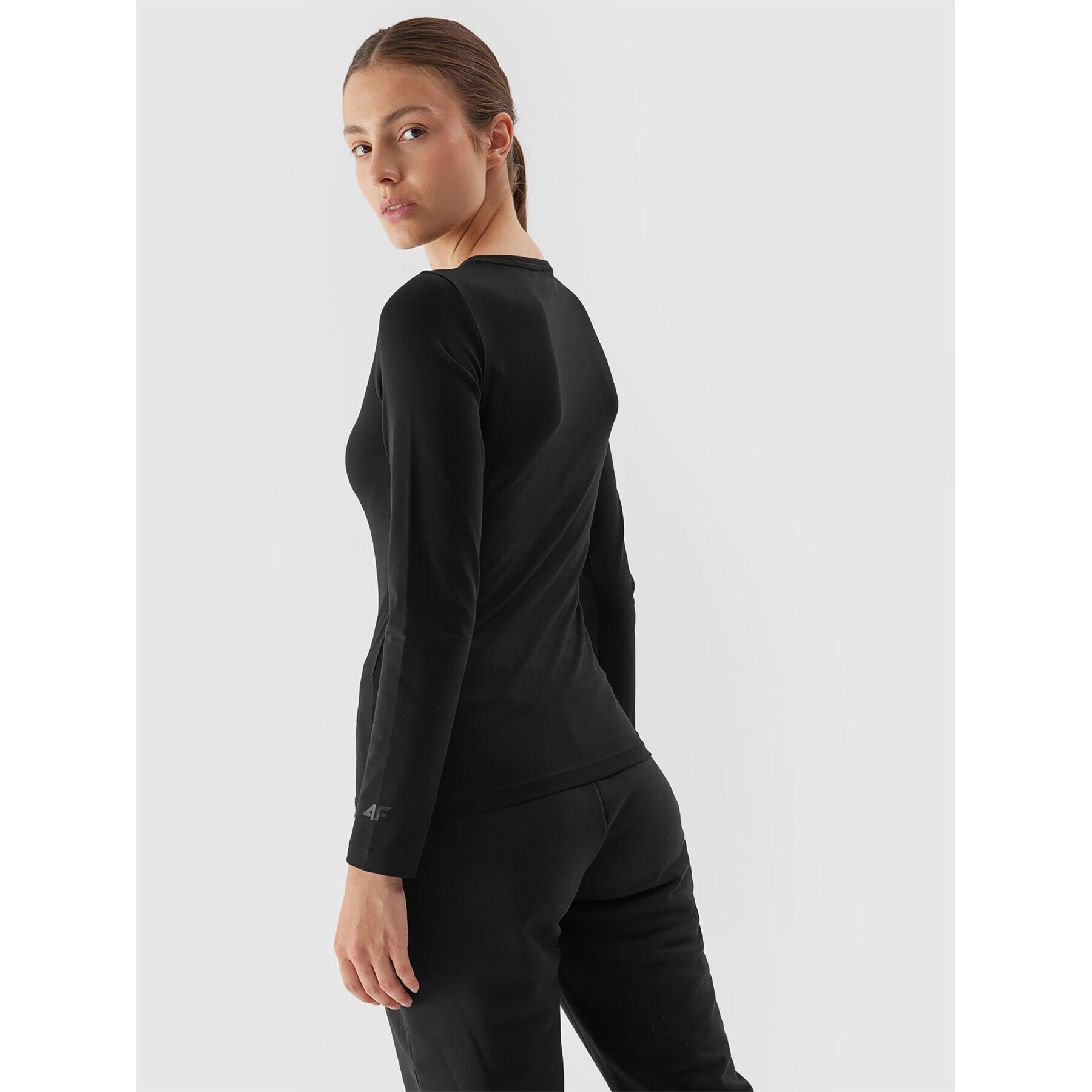 4F Блуза AW23TLONF167 Черен Slim Fit - Pepit.bg
