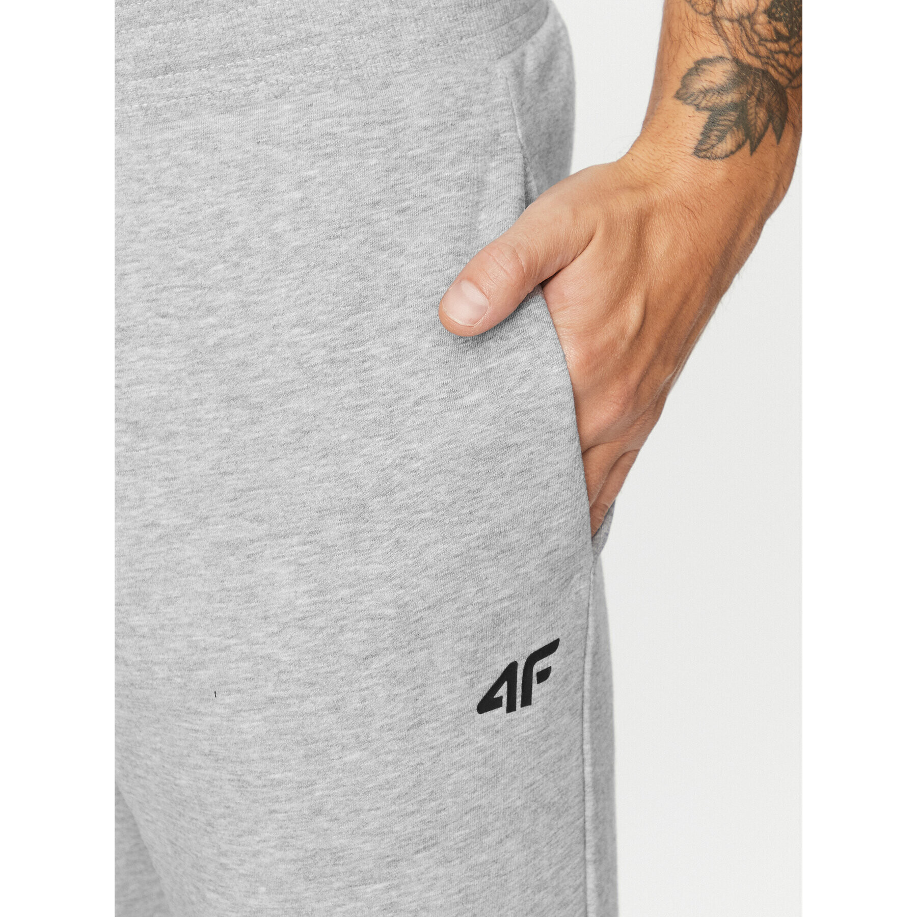 4F Долнище анцуг AW23TTROM452 Сив Regular Fit - Pepit.bg