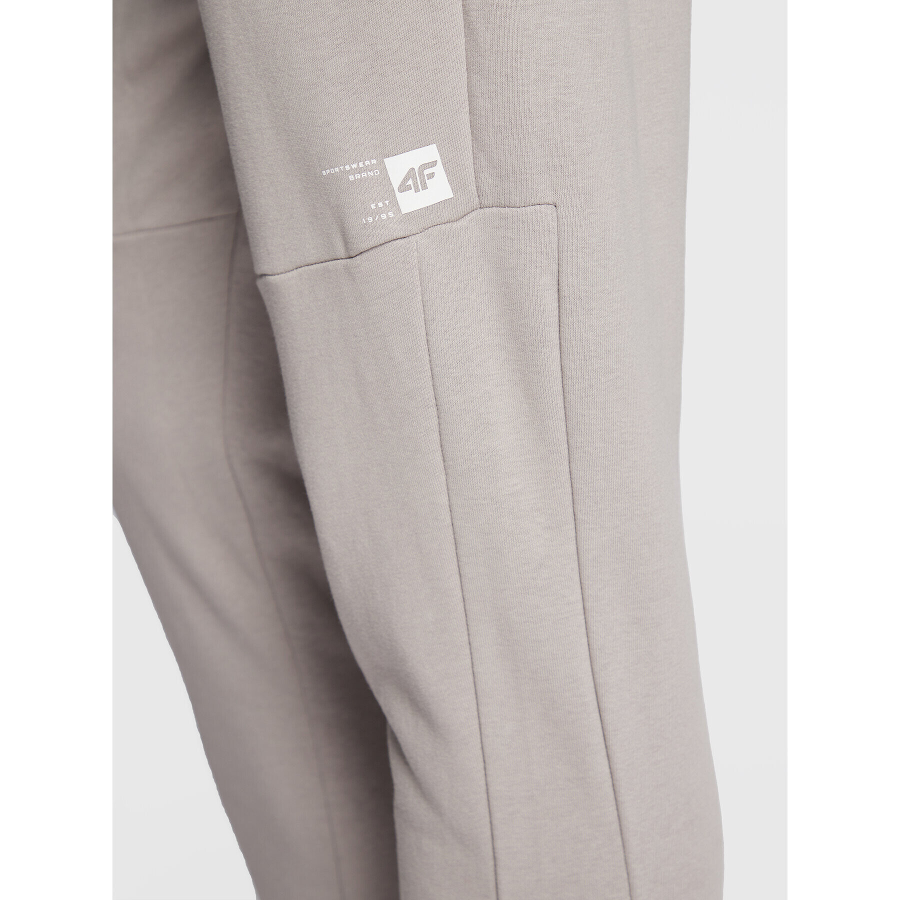 4F Долнище анцуг H4Z22-SPMD013 Сив Slim Fit - Pepit.bg