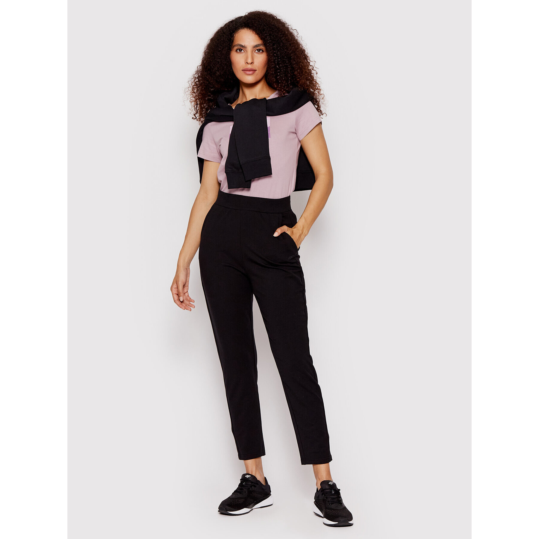 4F Долнище анцуг H4L22-SPDD011 Черен Regular Fit - Pepit.bg
