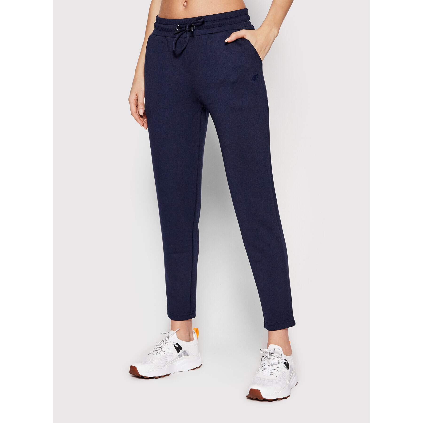 4F Долнище анцуг H4Z21-SPDD019 Тъмносин Slim Fit - Pepit.bg
