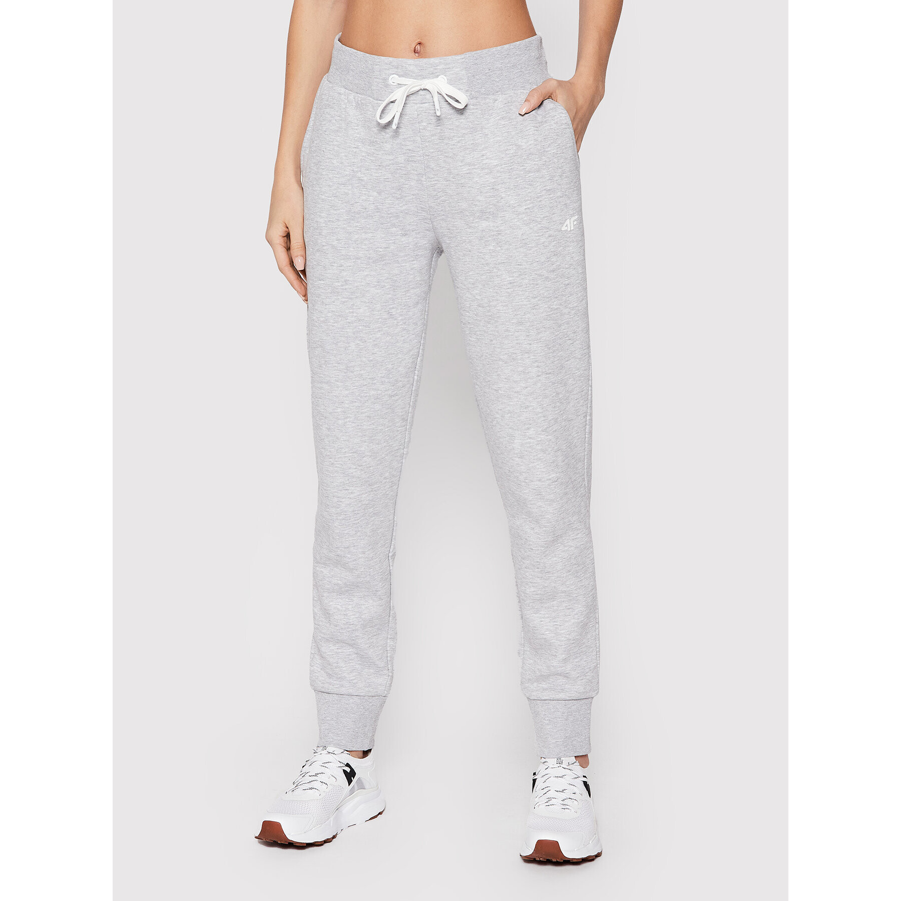 4F Долнище анцуг SPDD351 Сив Regular Fit - Pepit.bg