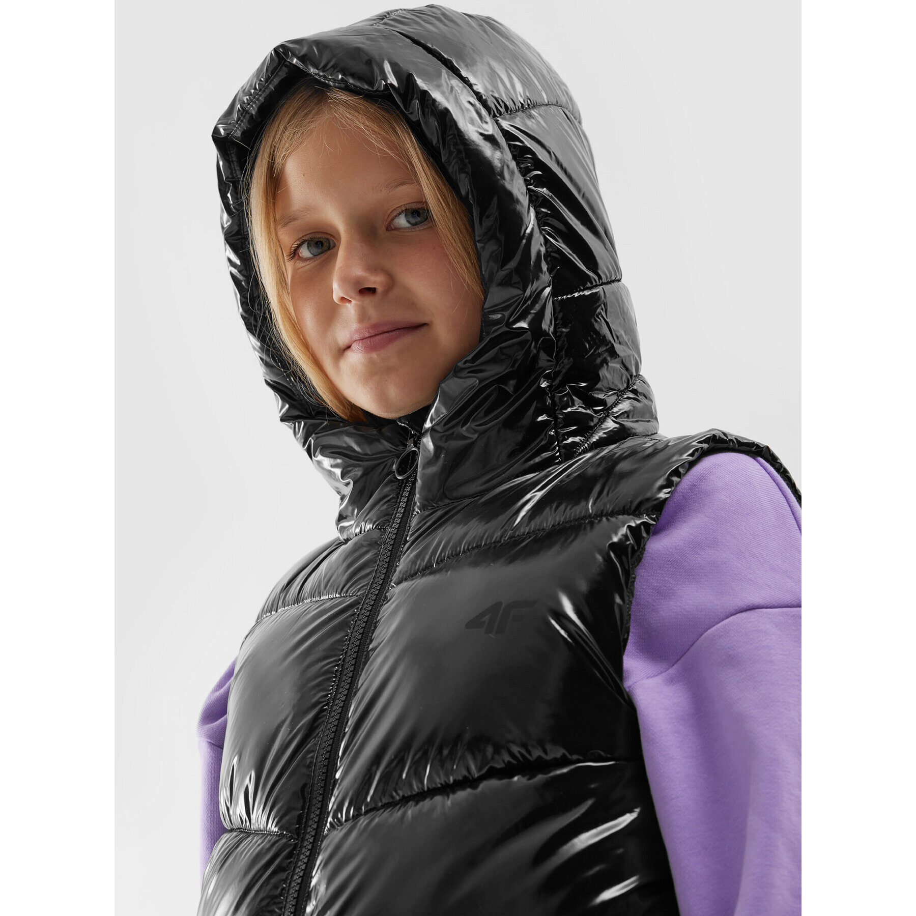 4F Елек JAW23TVJAF046 Черен Regular Fit - Pepit.bg