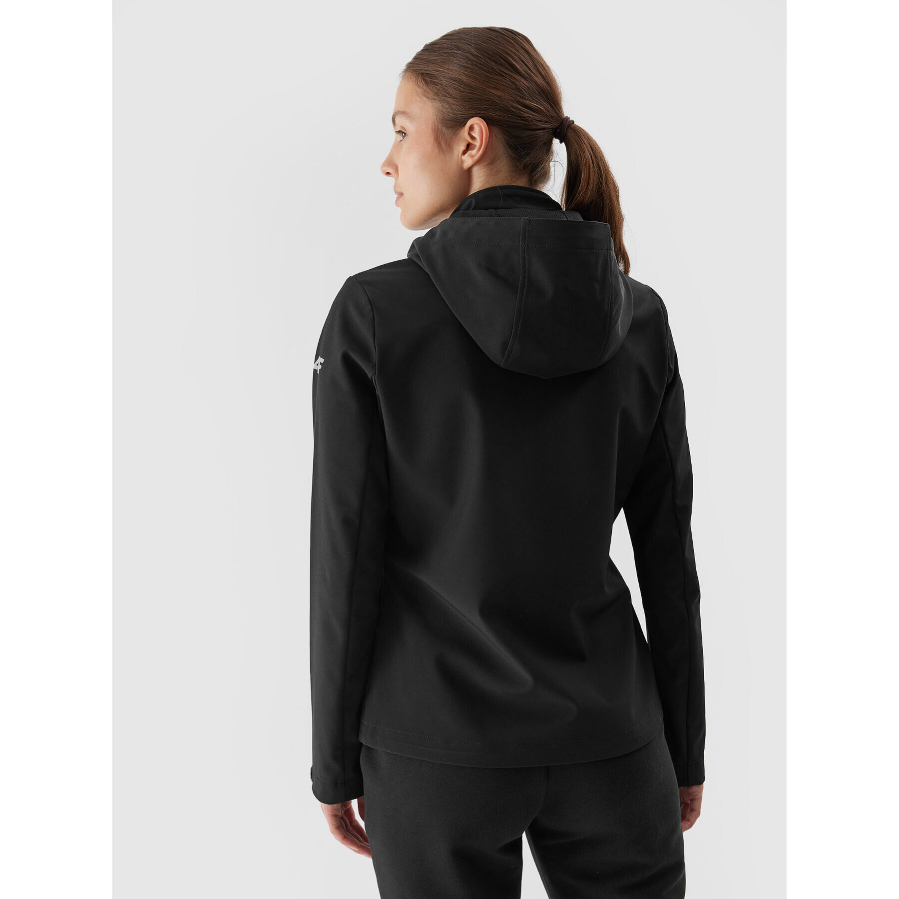 4F Яке softshell AW23TSOFF152 Черен Slim Fit - Pepit.bg