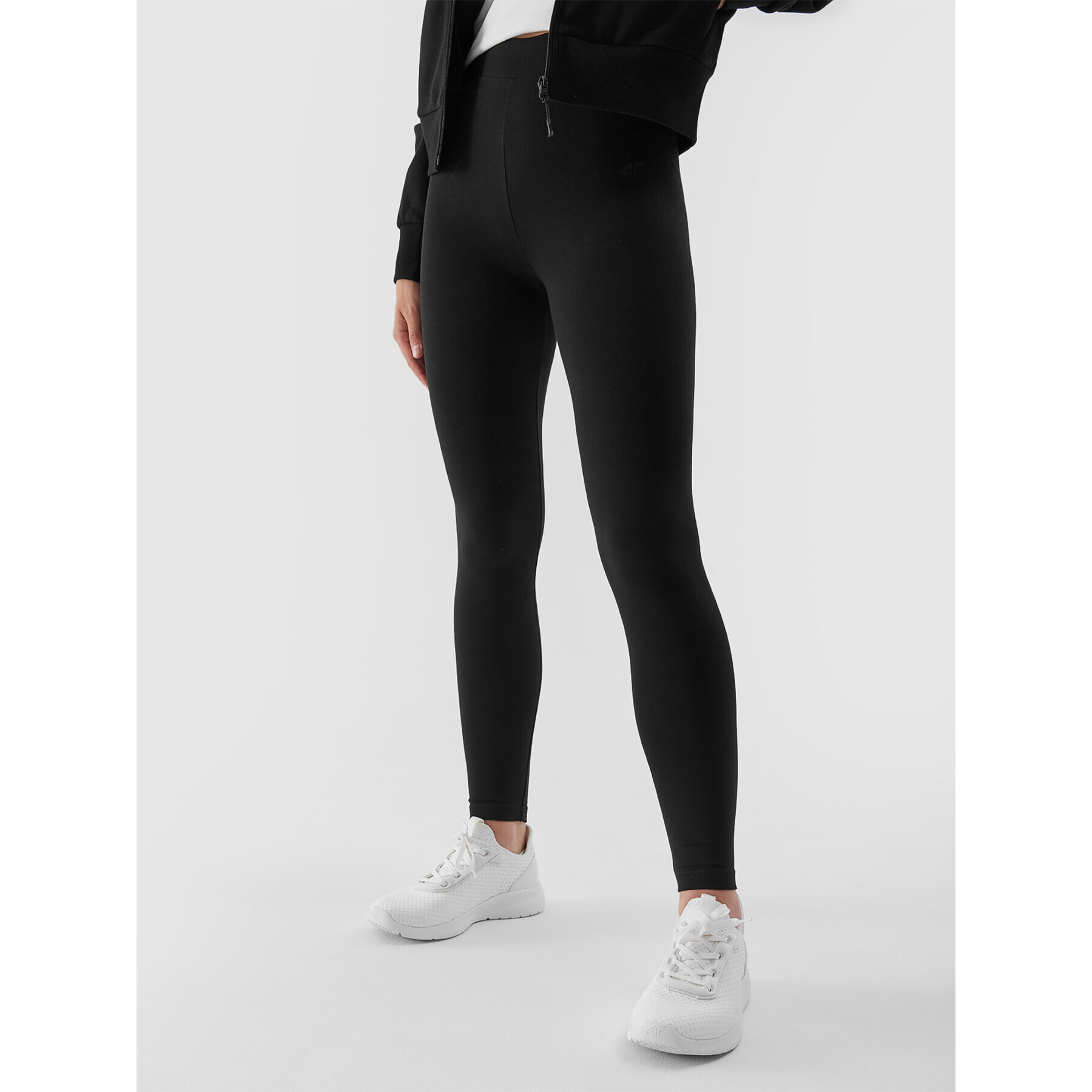 4F Клин AW23TTIGF108 Черен Regular Fit - Pepit.bg