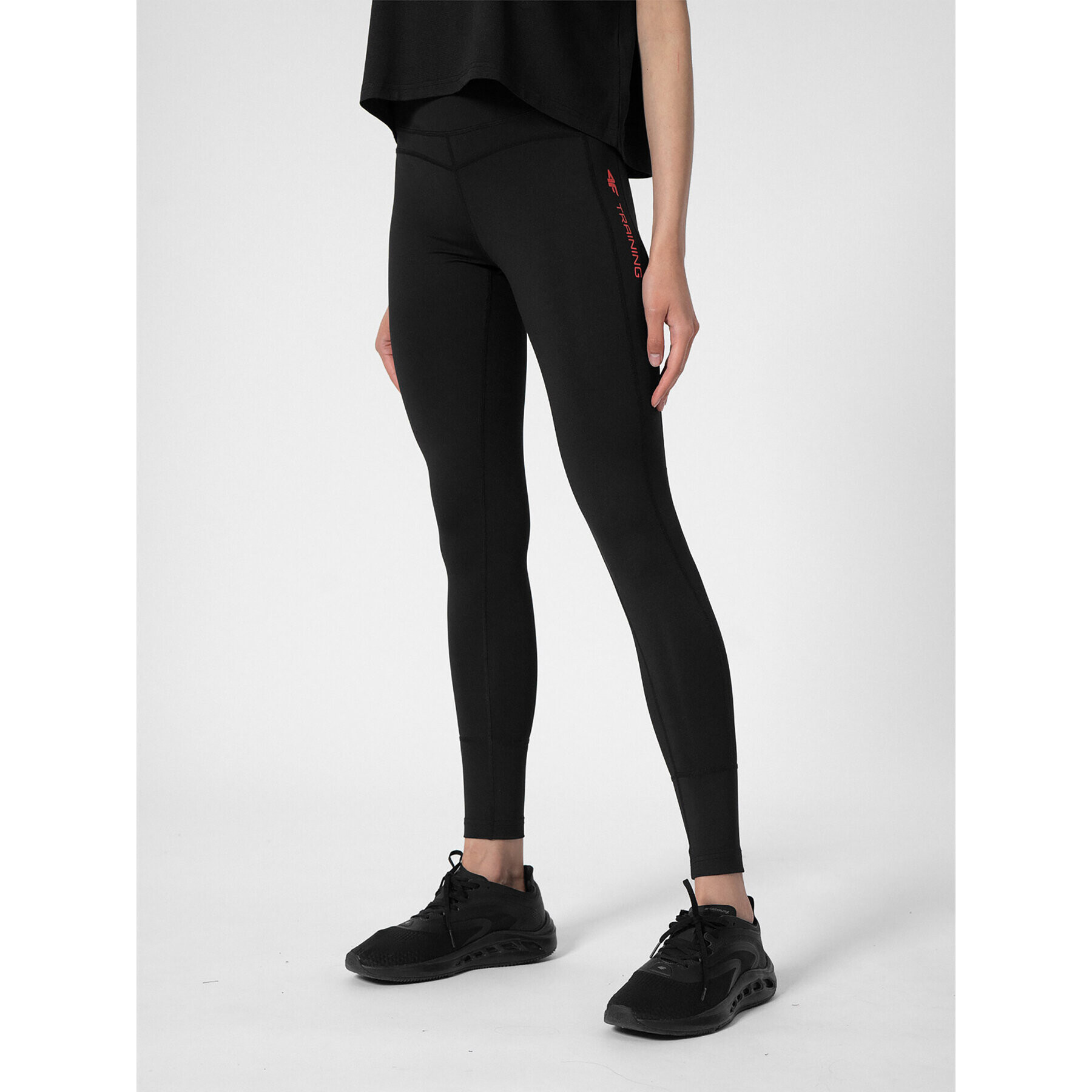 4F Клин SS23TFTIF051 Черен Slim Fit - Pepit.bg