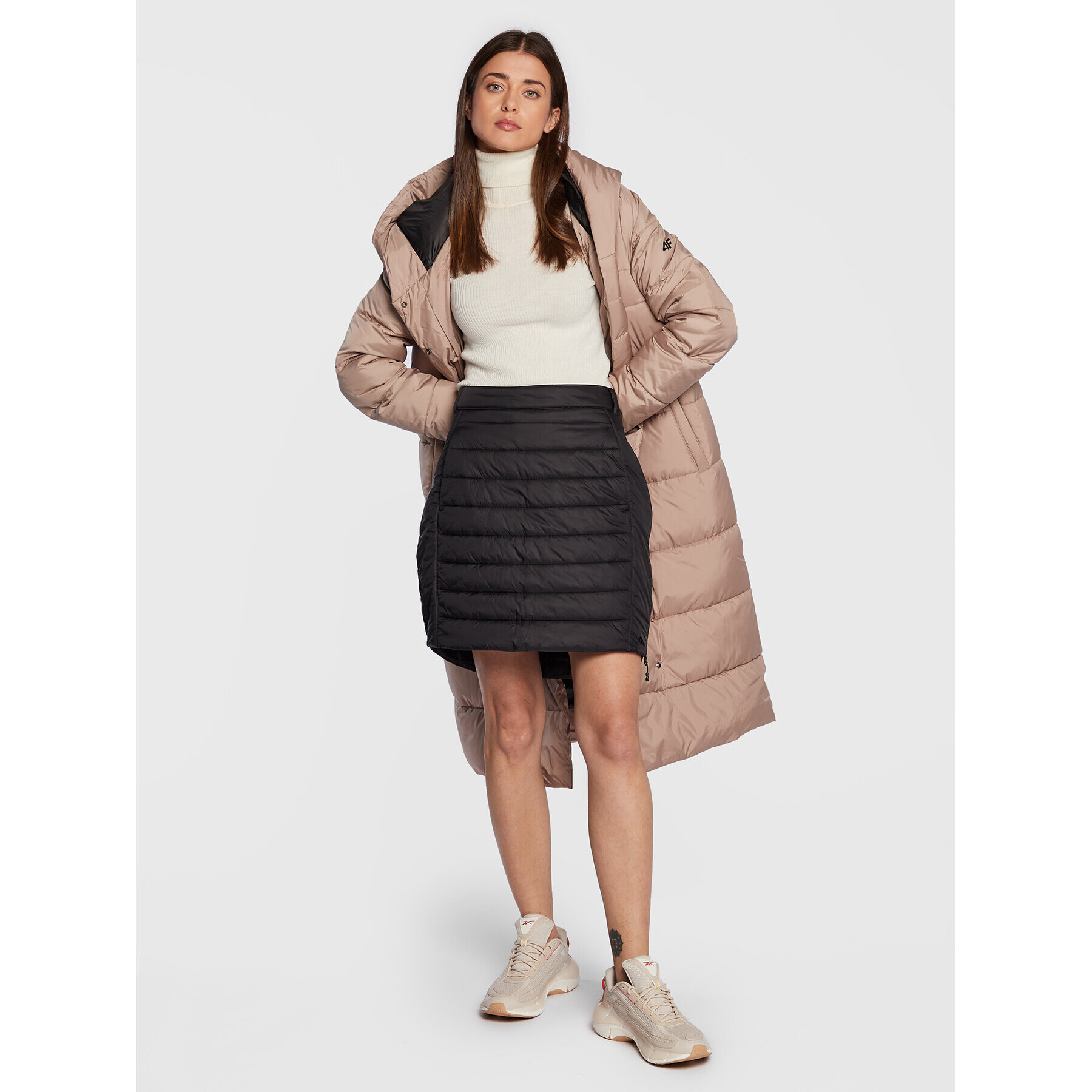 4F Мини пола H4Z22-SPUD001 Черен Slim Fit - Pepit.bg