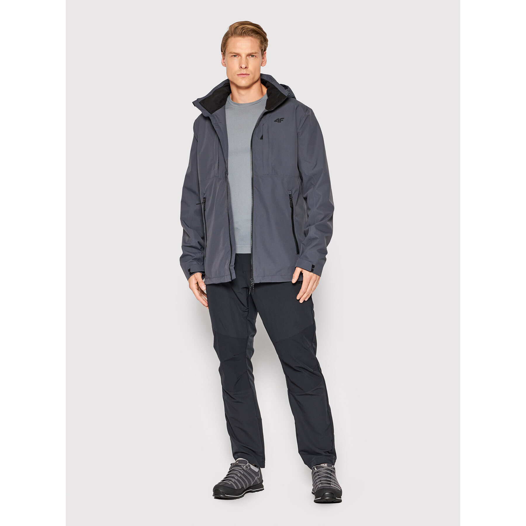 4F Outdoor панталони H4L22-SPMTR062 Черен Regular Fit - Pepit.bg