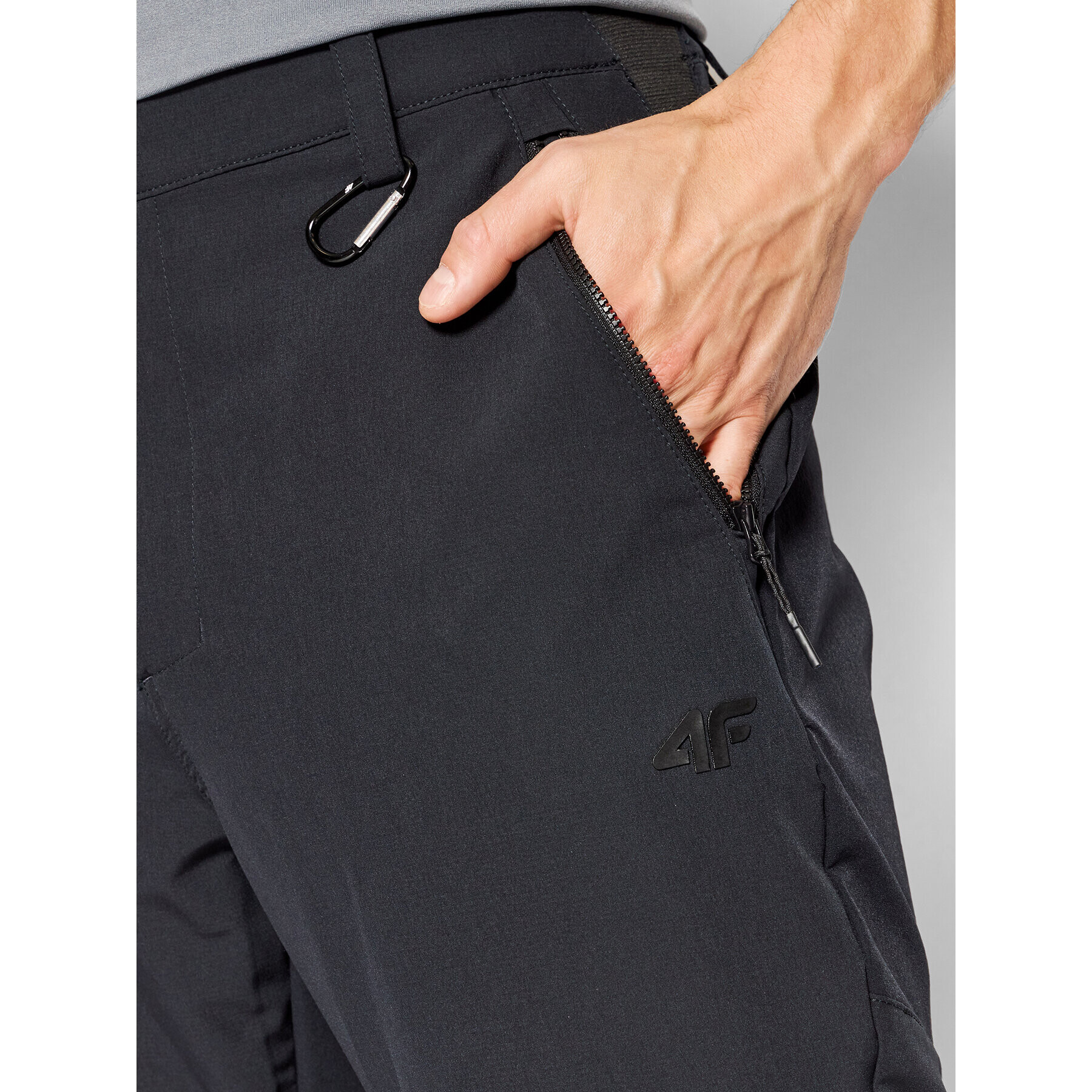 4F Outdoor панталони H4L22-SPMTR062 Черен Regular Fit - Pepit.bg