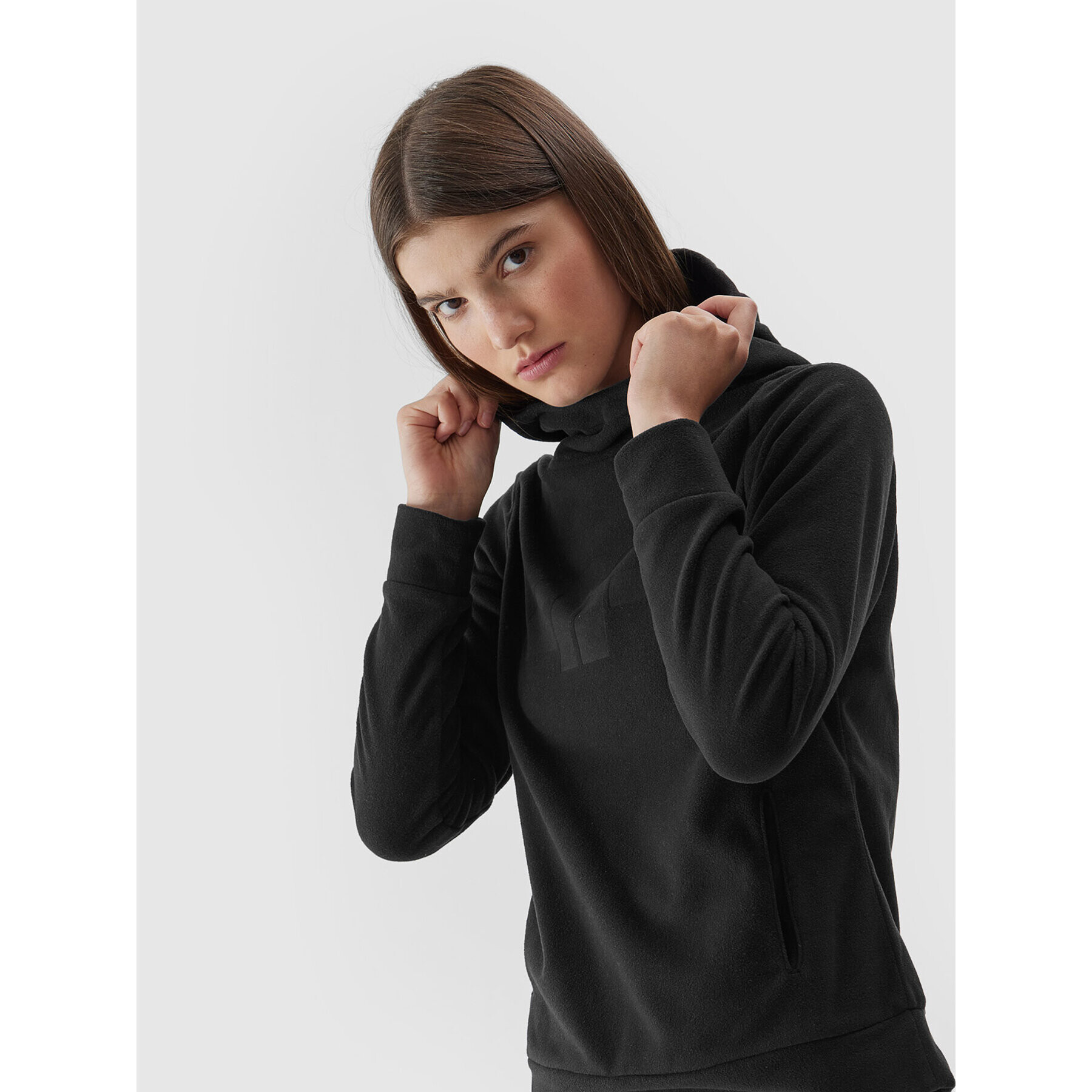 4F Полар AW23TFLEF148 Черен Regular Fit - Pepit.bg