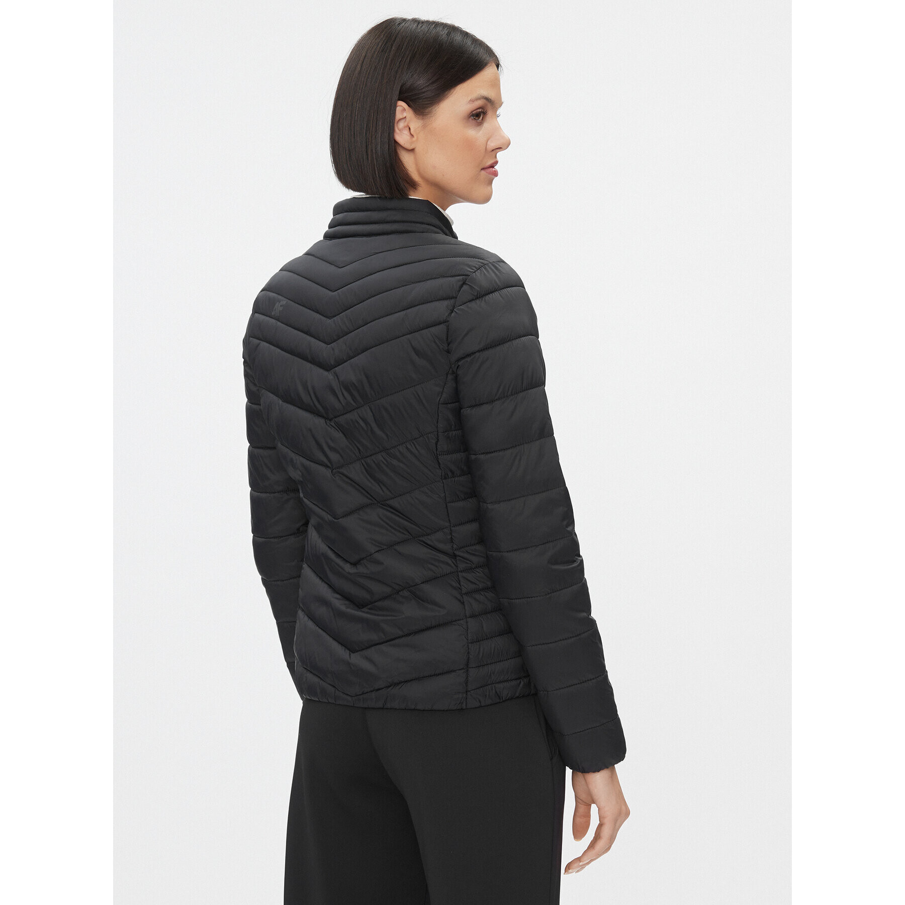 4F Пухено яке AW23TDJAF224 Черен Slim Fit - Pepit.bg