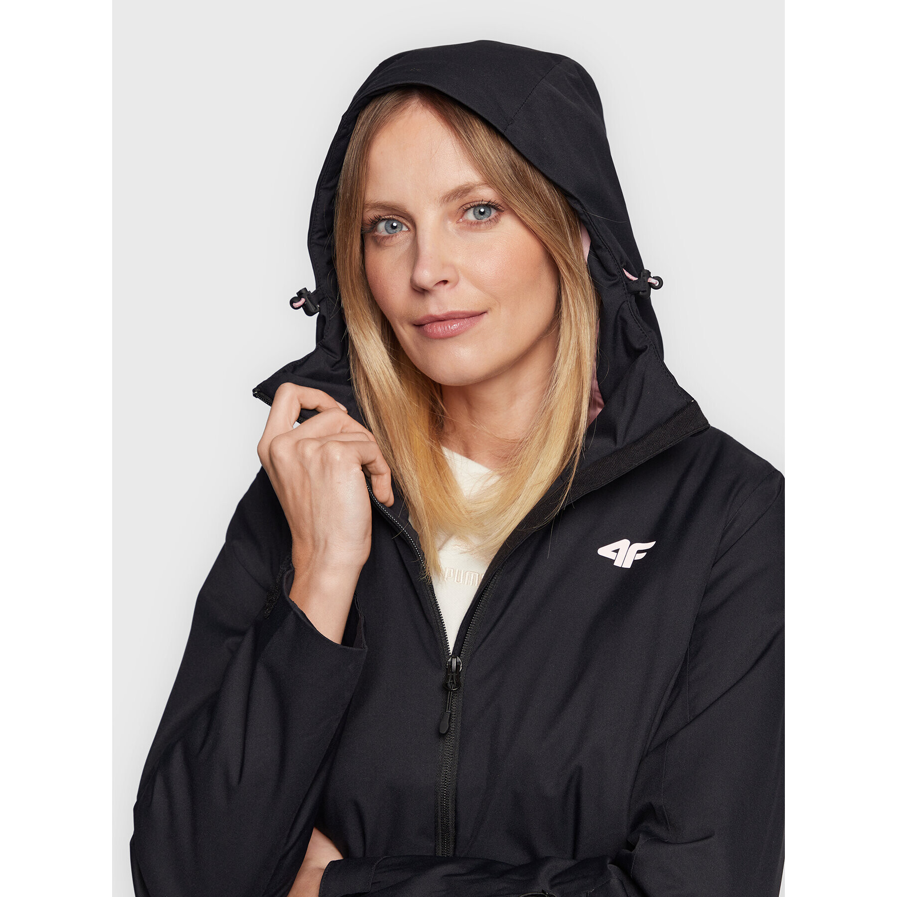 4F Скиорско яке H4Z22-KUDN001 Черен Regular Fit - Pepit.bg