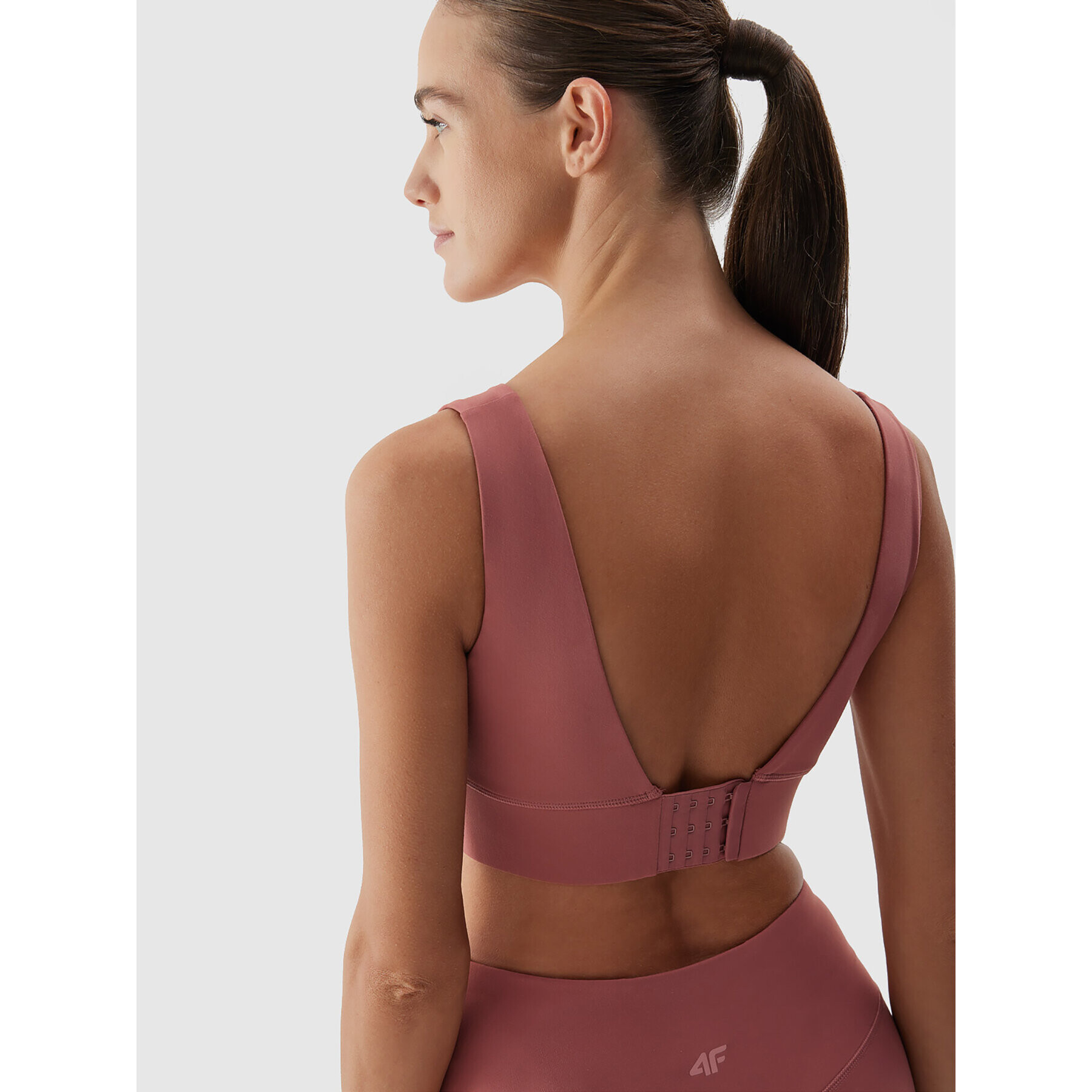 4F Спортен сутиен AW23USBAF080 Червен Slim Fit - Pepit.bg