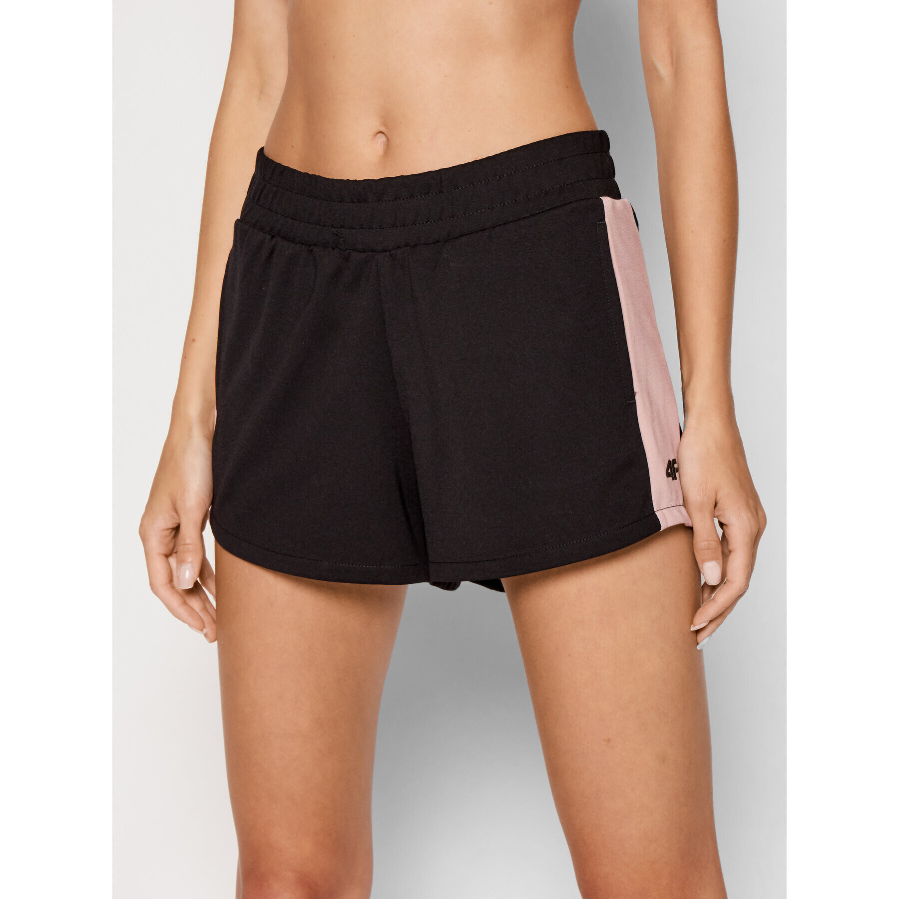 4F Спортни шорти H4L21-SKDD011 Черен Regular Fit - Pepit.bg