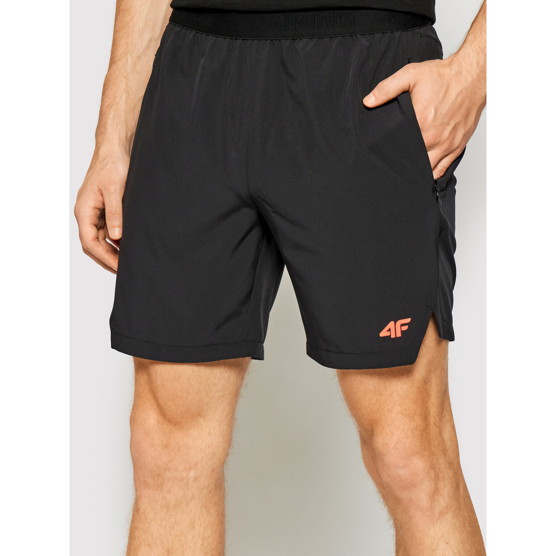 4F Спортни шорти H4L21-SKMF014 Черен Regular Fit - Pepit.bg