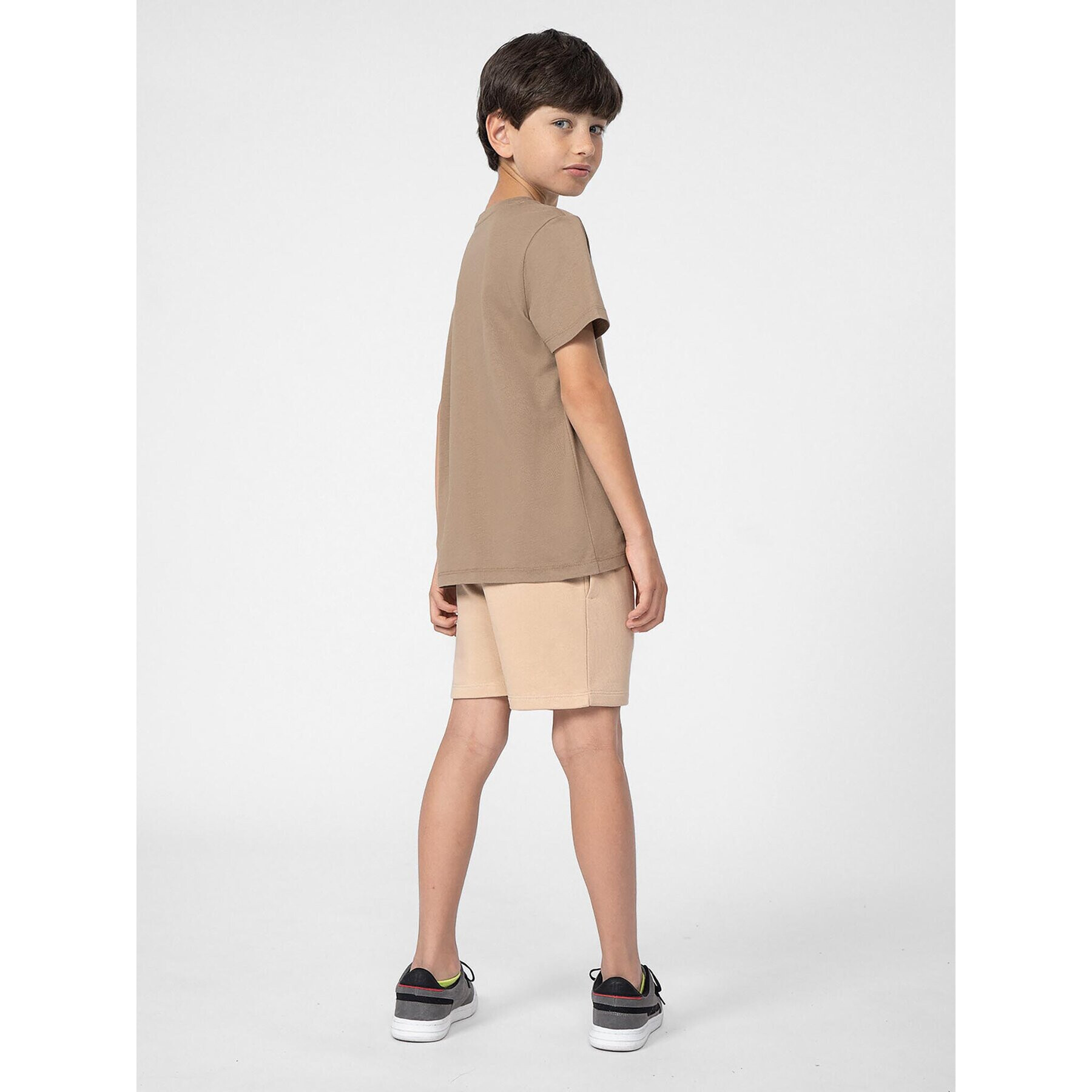 4F Спортни шорти JSS23TSHOM048 Бежов Regular Fit - Pepit.bg
