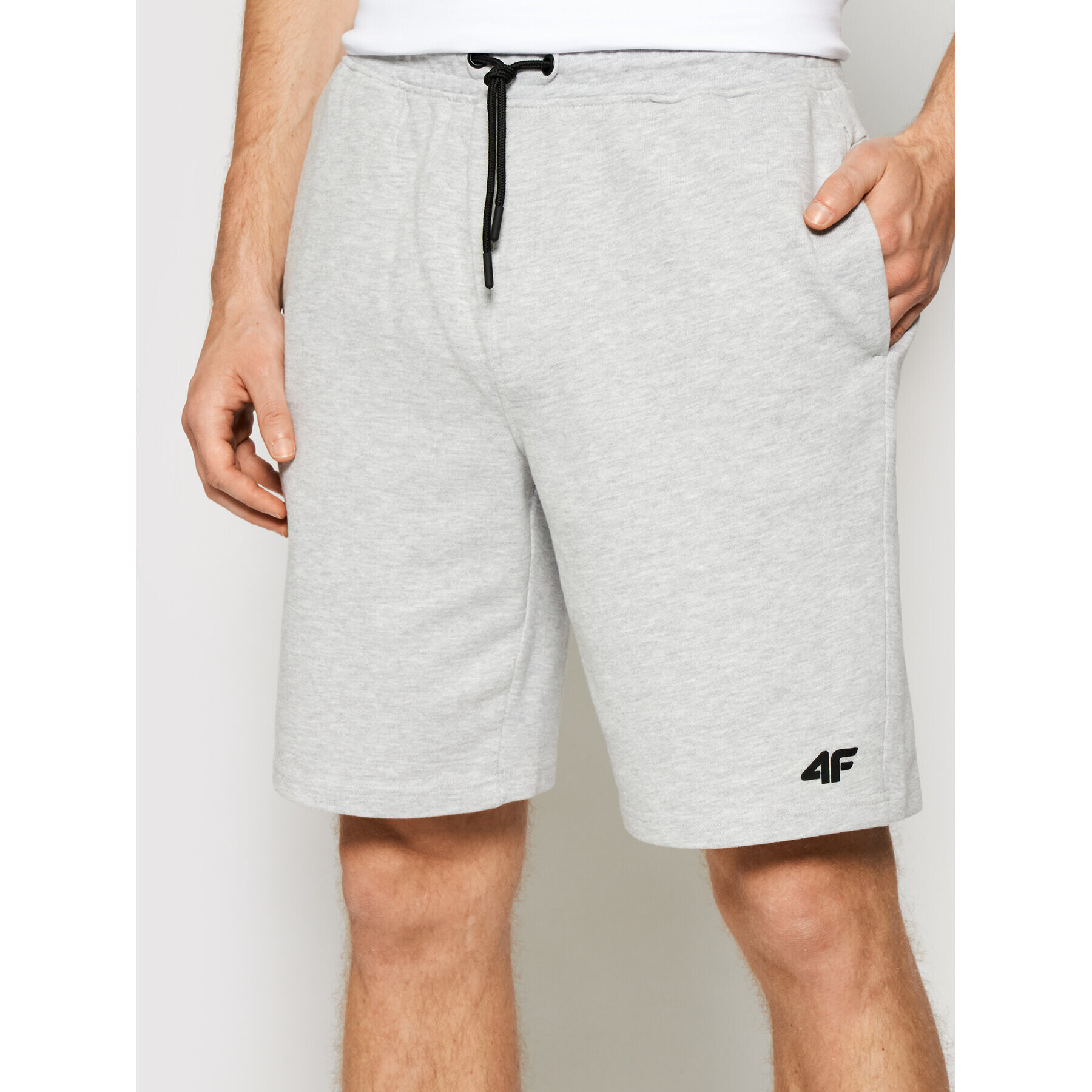 4F Спортни шорти NOSH4-SKMD001 Сив Regular Fit - Pepit.bg
