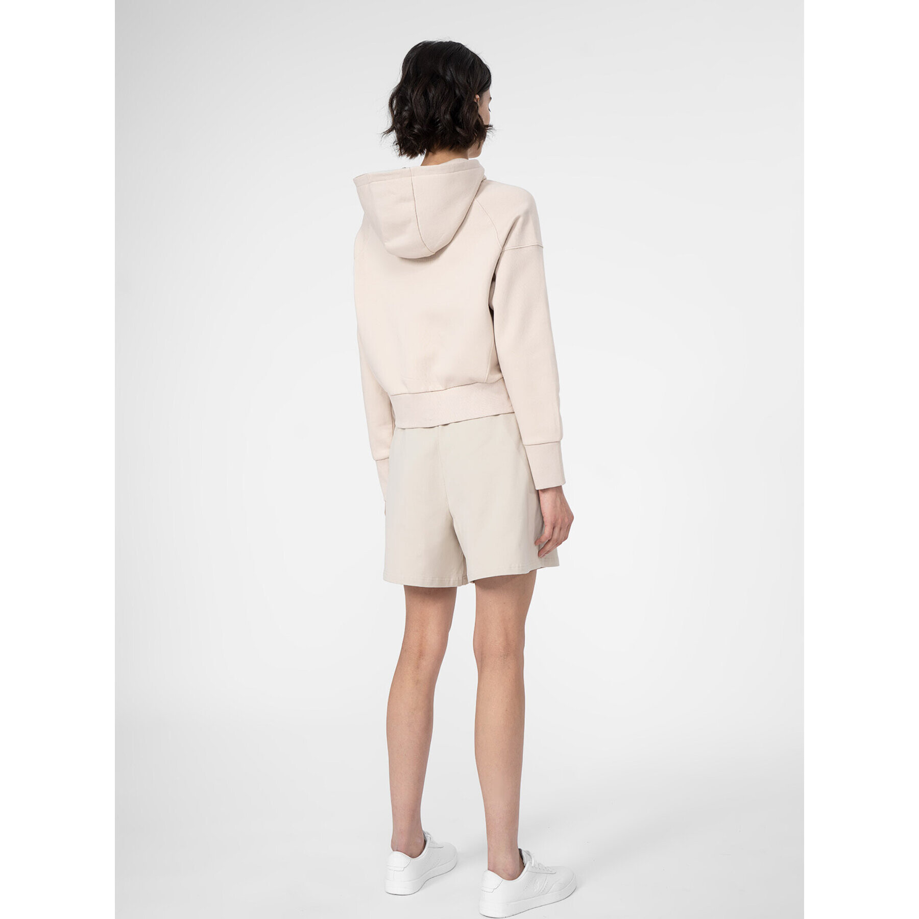 4F Спортни шорти SS23TSHOF070 Бежов Regular Fit - Pepit.bg