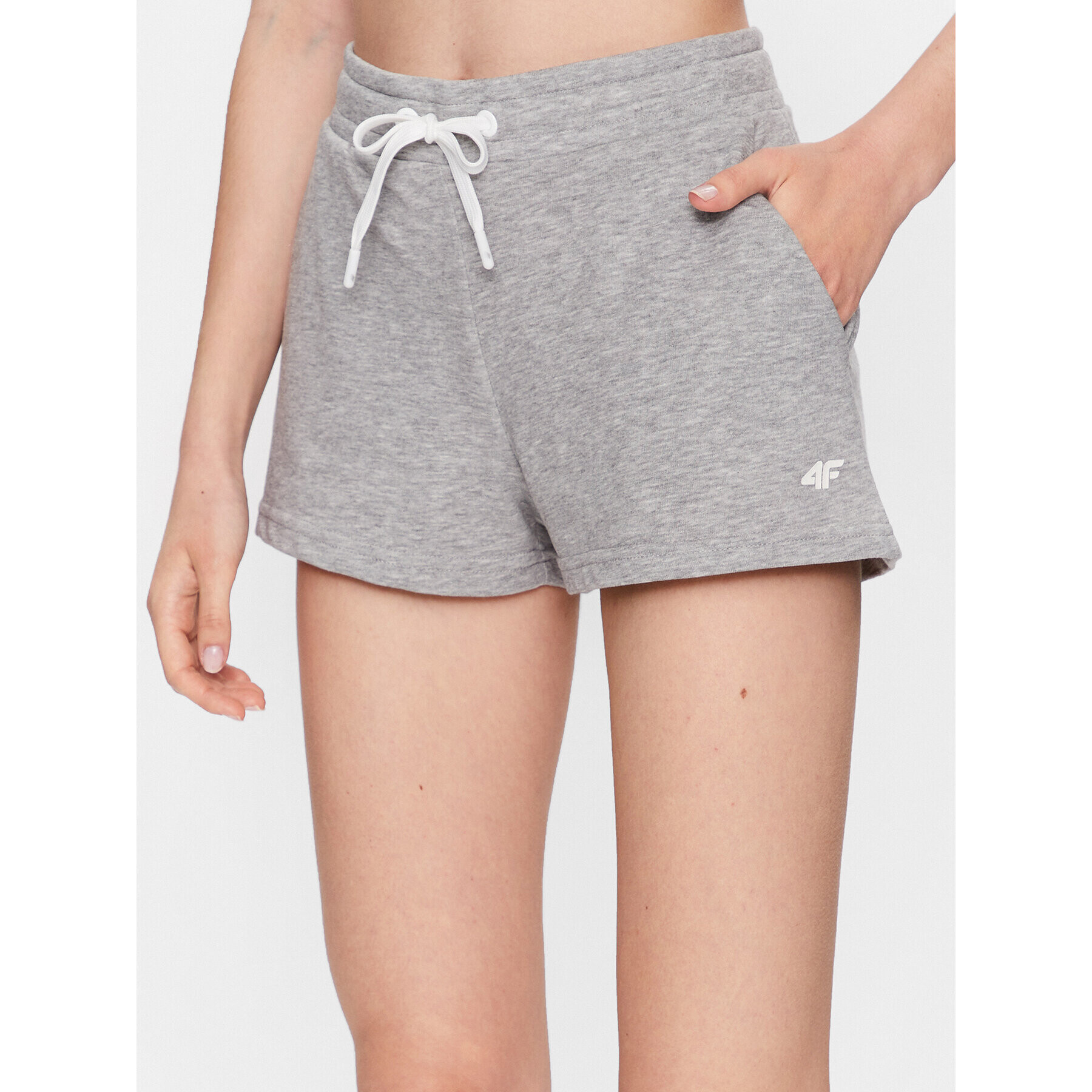 4F Спортни шорти SS23TSHOF175 Сив Regular Fit - Pepit.bg