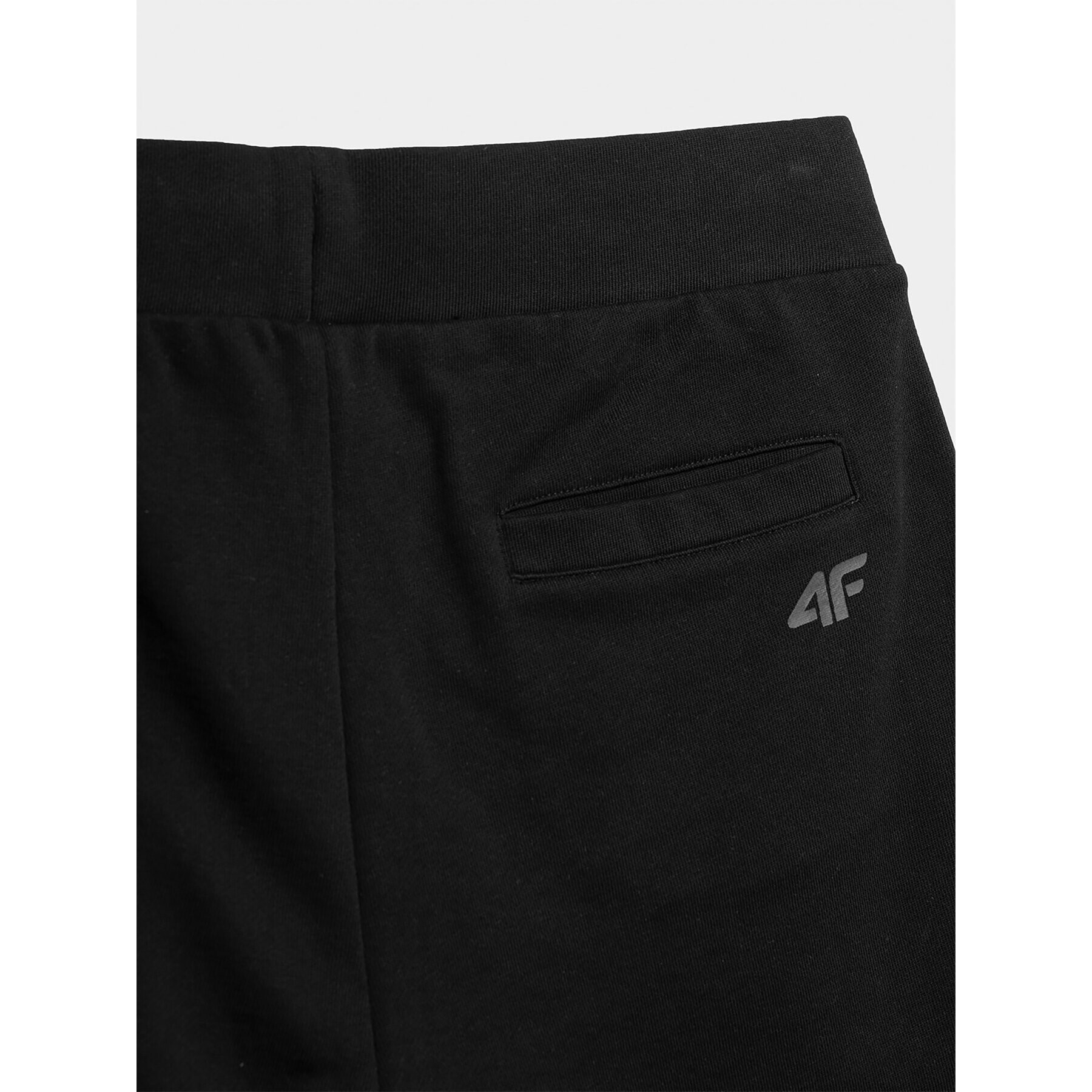 4F Спортни шорти SS23TSHOM057 Черен Regular Fit - Pepit.bg