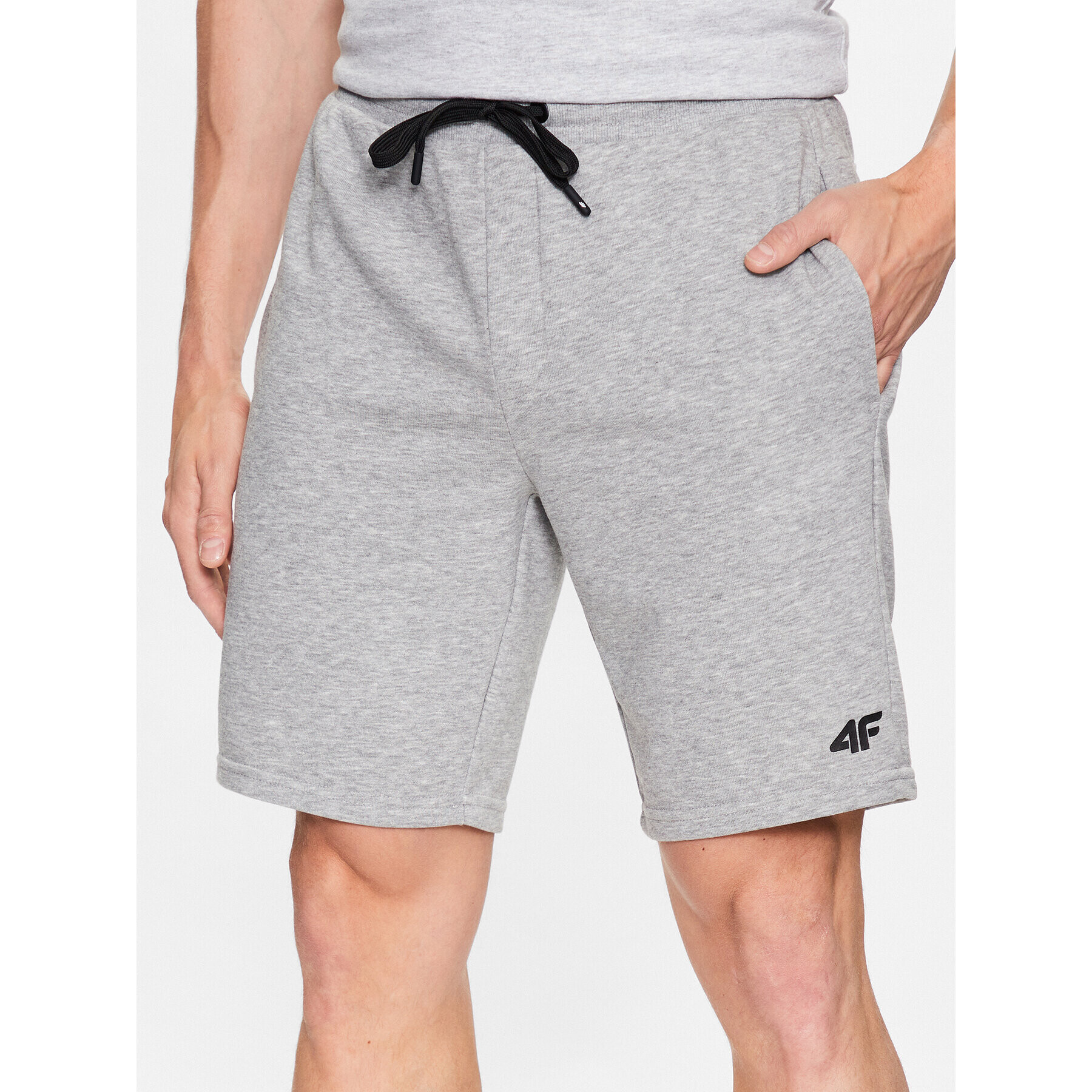 4F Спортни шорти SS23TSHOM156 Сив Regular Fit - Pepit.bg