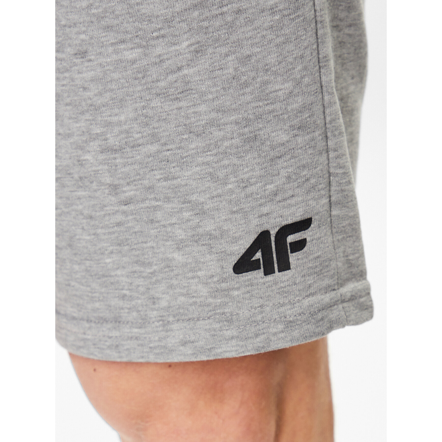 4F Спортни шорти SS23TSHOM156 Сив Regular Fit - Pepit.bg