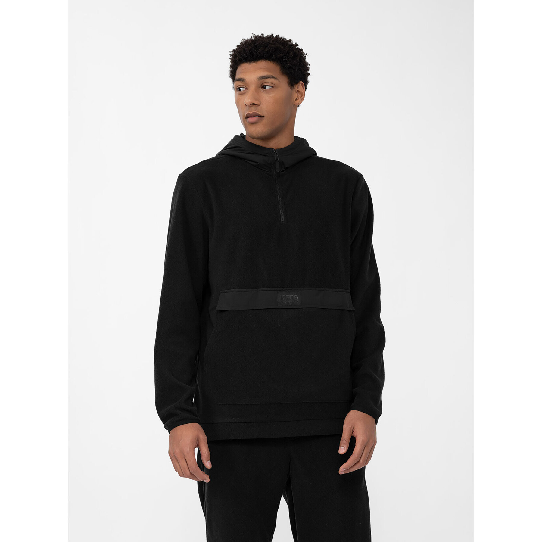 4F Суитшърт AW23TFLEM137 Черен Regular Fit - Pepit.bg