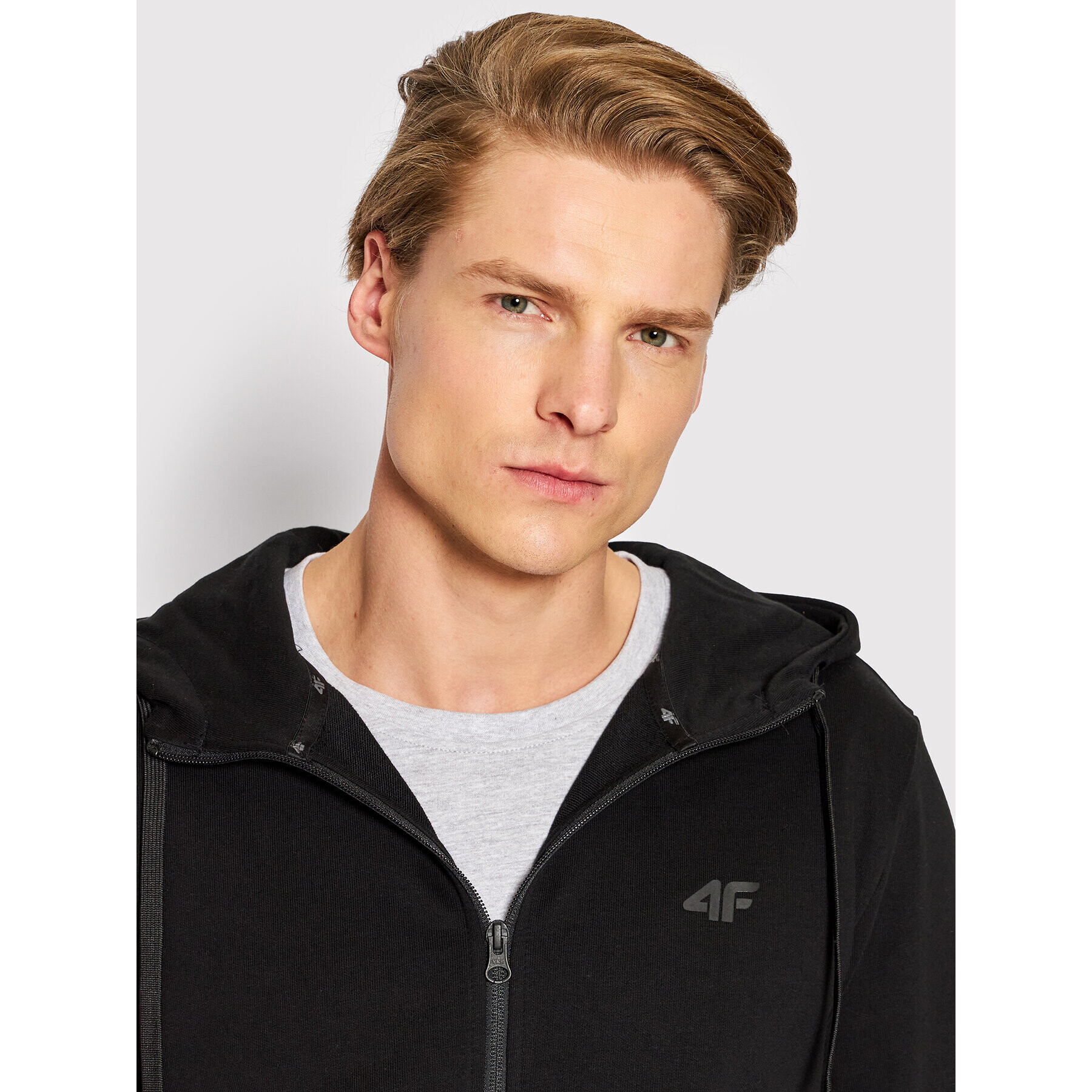 4F Суитшърт H4L22-BLM353 Черен Regular Fit - Pepit.bg