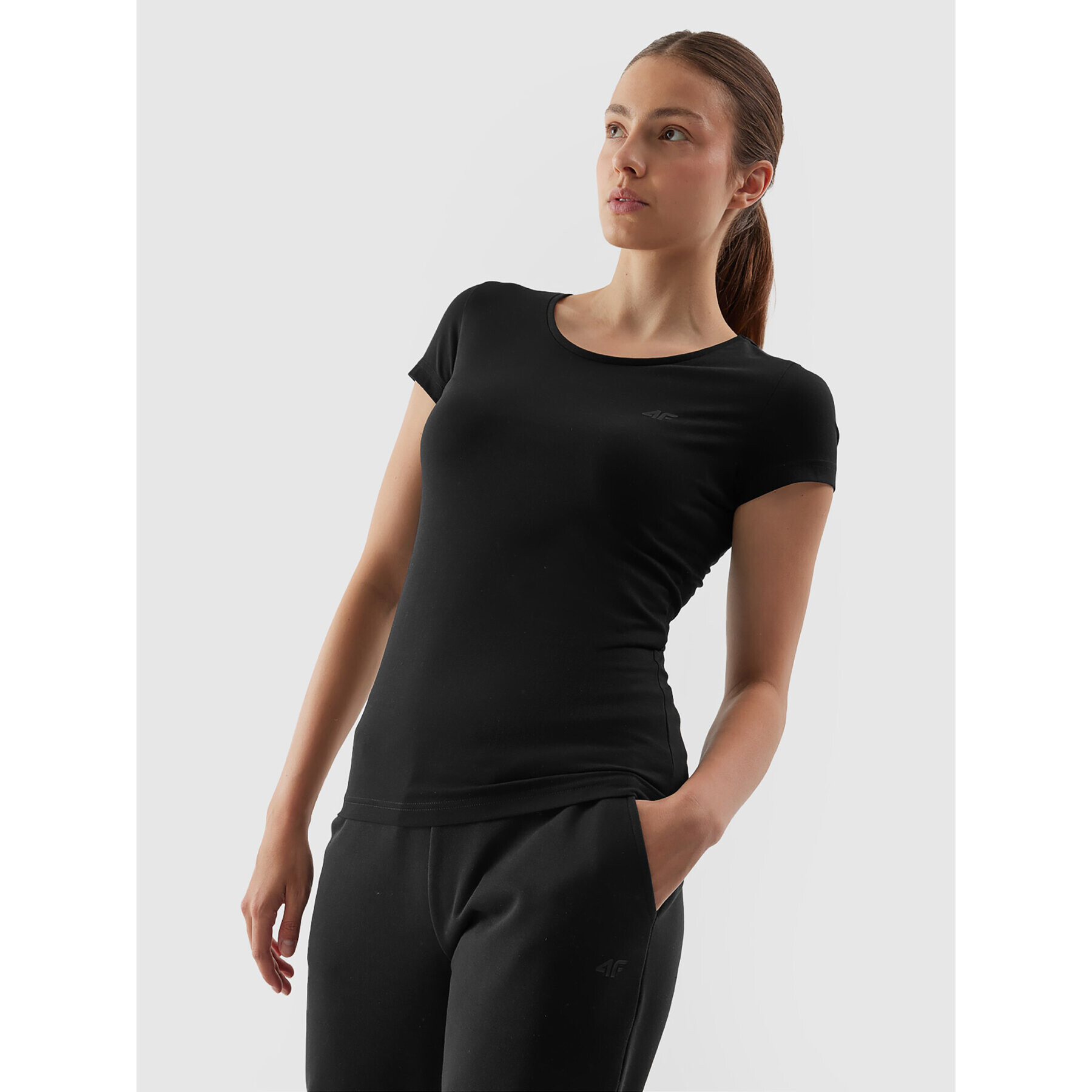 4F Тишърт AW23TTSHF0906 Черен Slim Fit - Pepit.bg