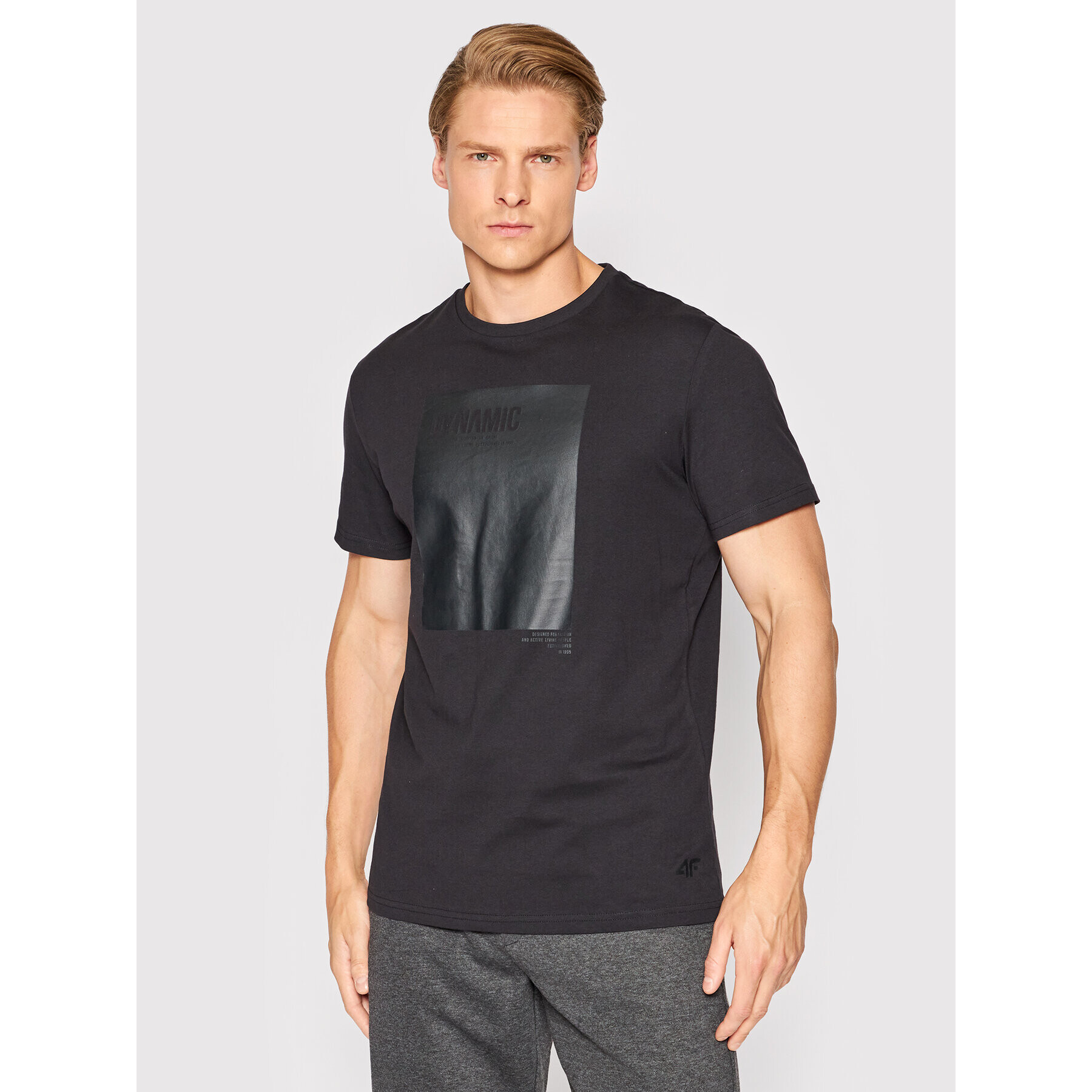 4F Тишърт H4L22-TSM025 Черен Regular Fit - Pepit.bg