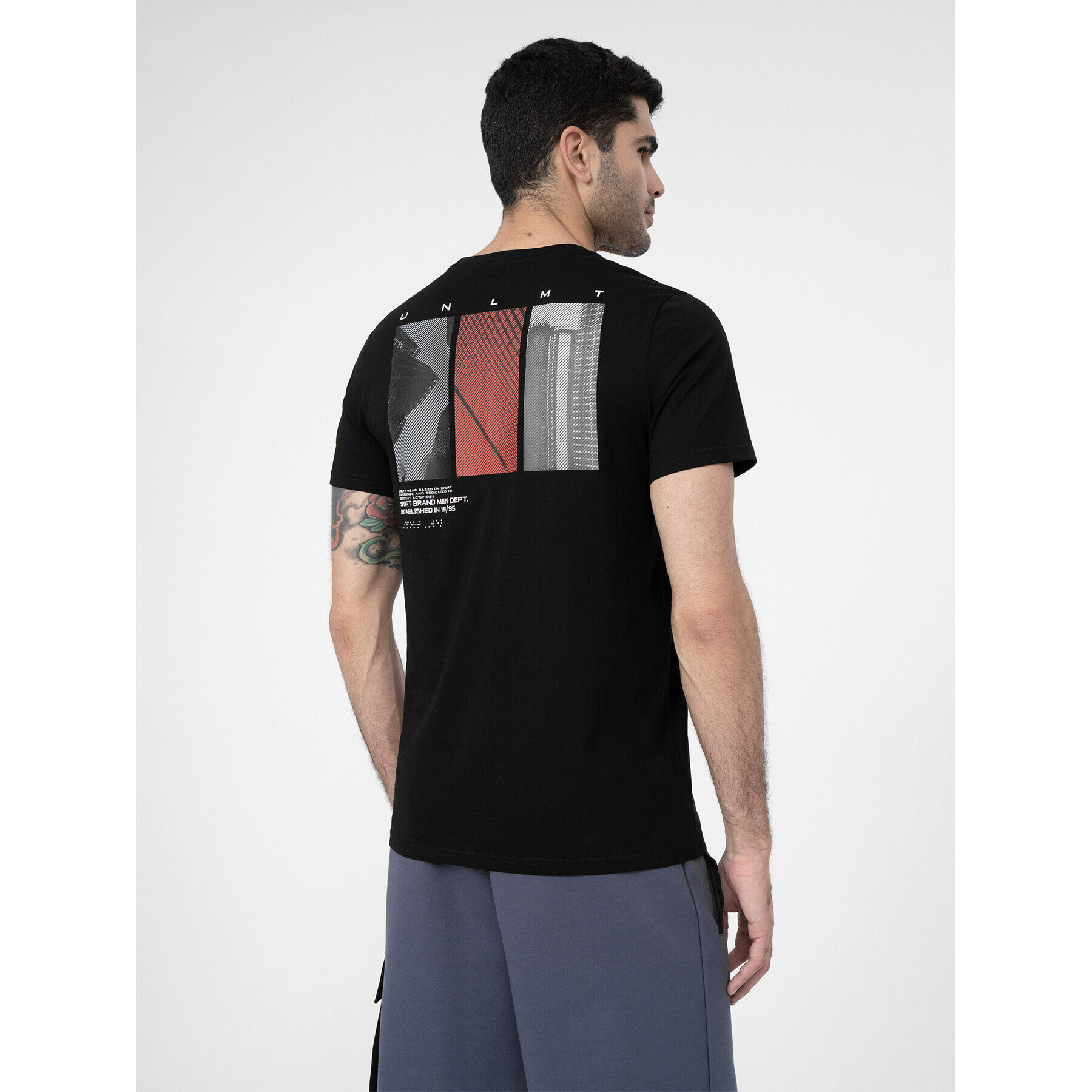 4F Тишърт SS23TTSHM307 Черен Regular Fit - Pepit.bg
