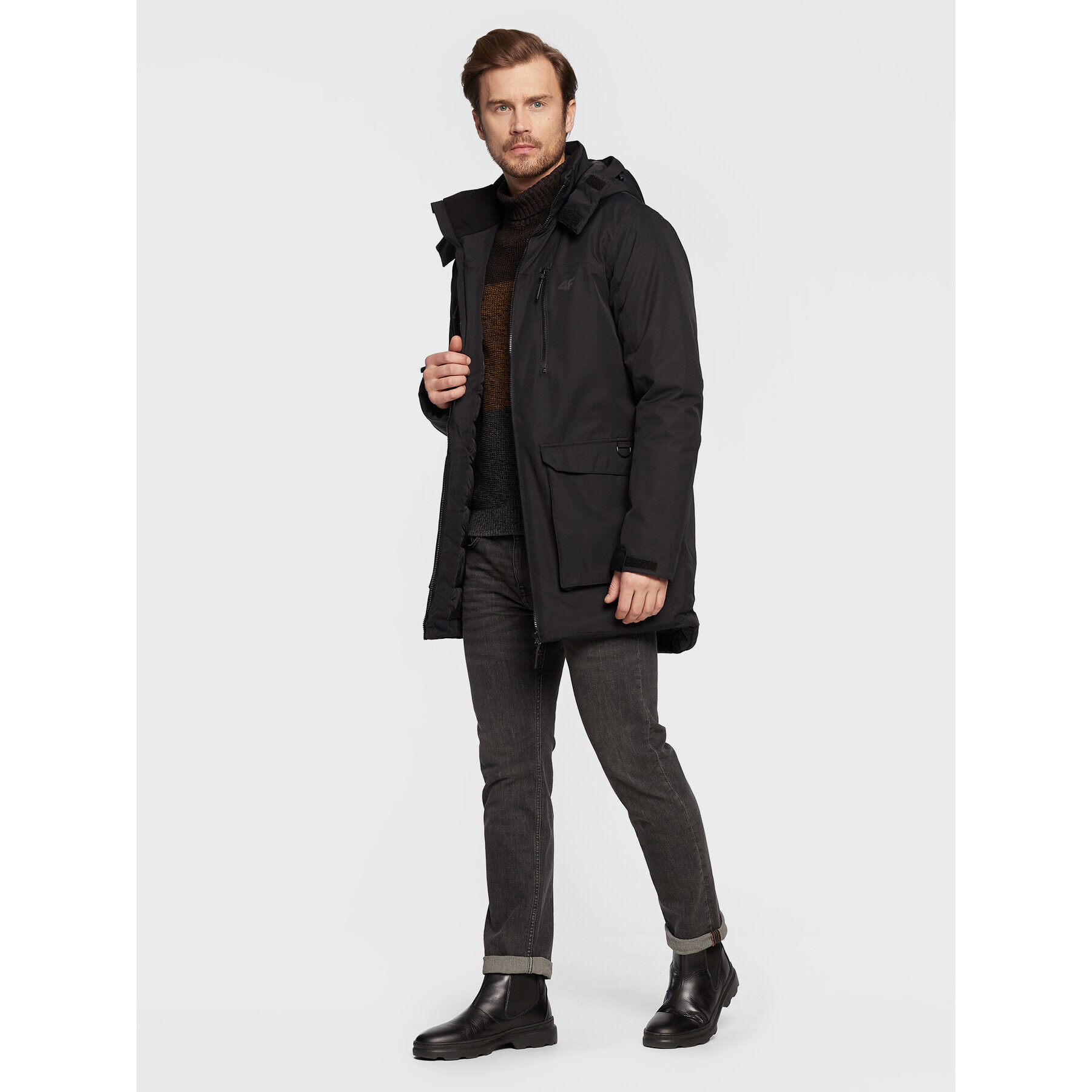 4F Зимно яке H4Z22-KUM001 Черен Regular Fit - Pepit.bg
